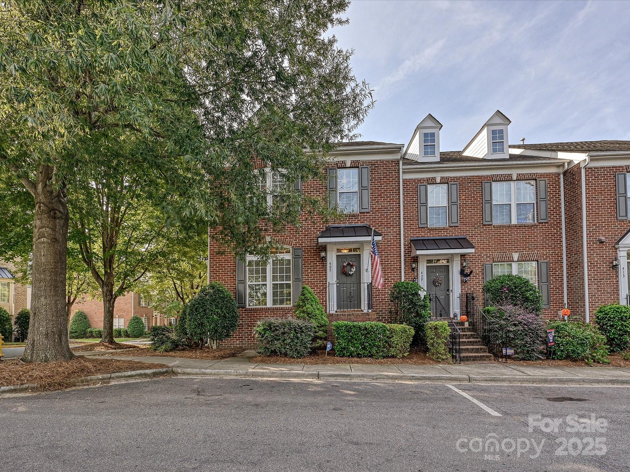 405 Armour Street — Davidson