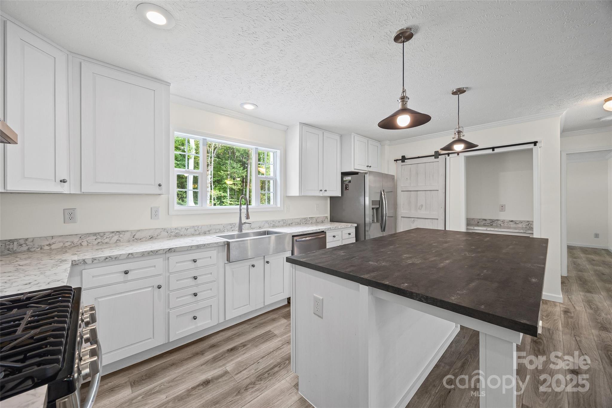 2025 Kisatchie Drive — Hickory Grove