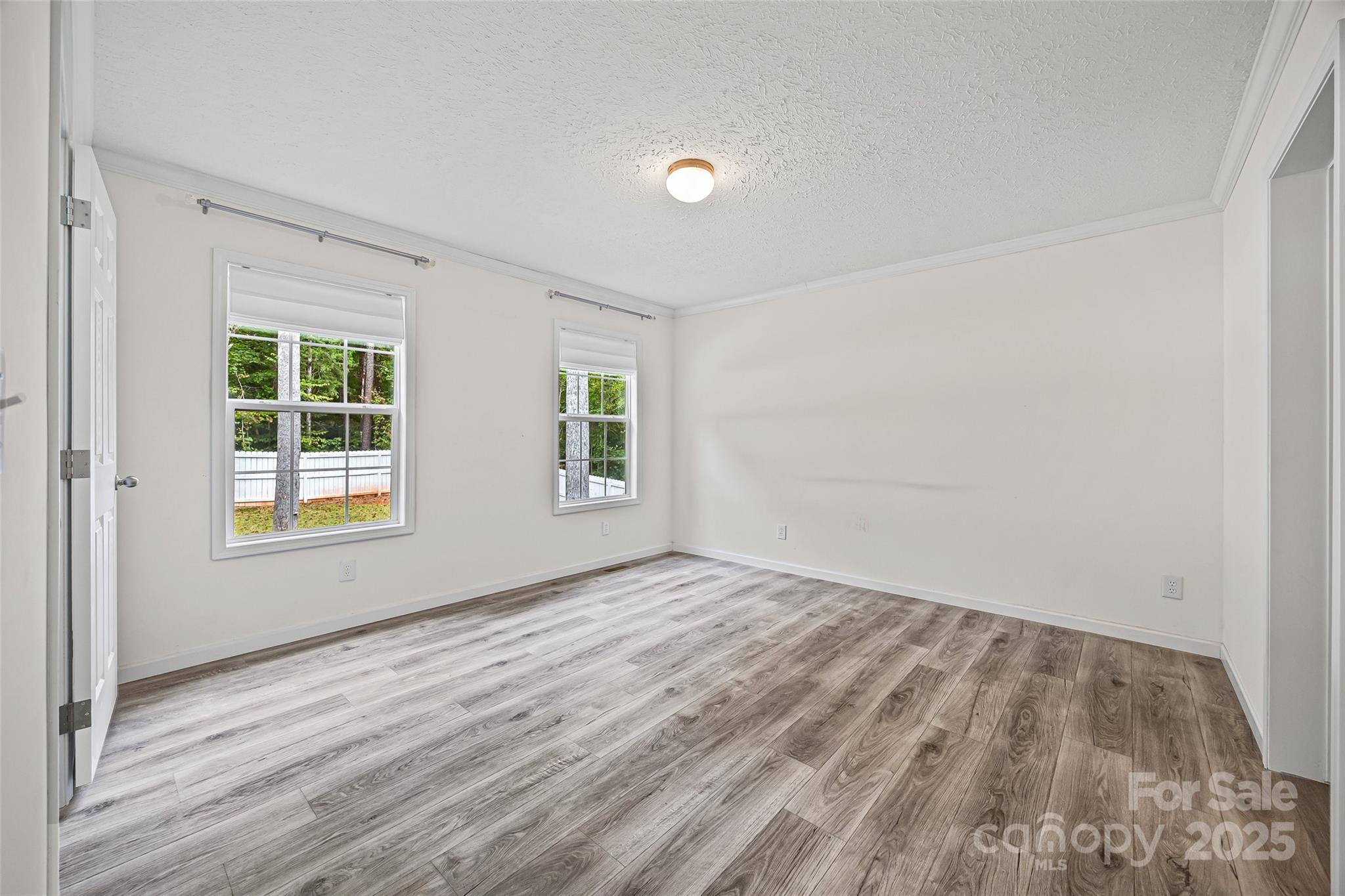 2025 Kisatchie Drive — Hickory Grove