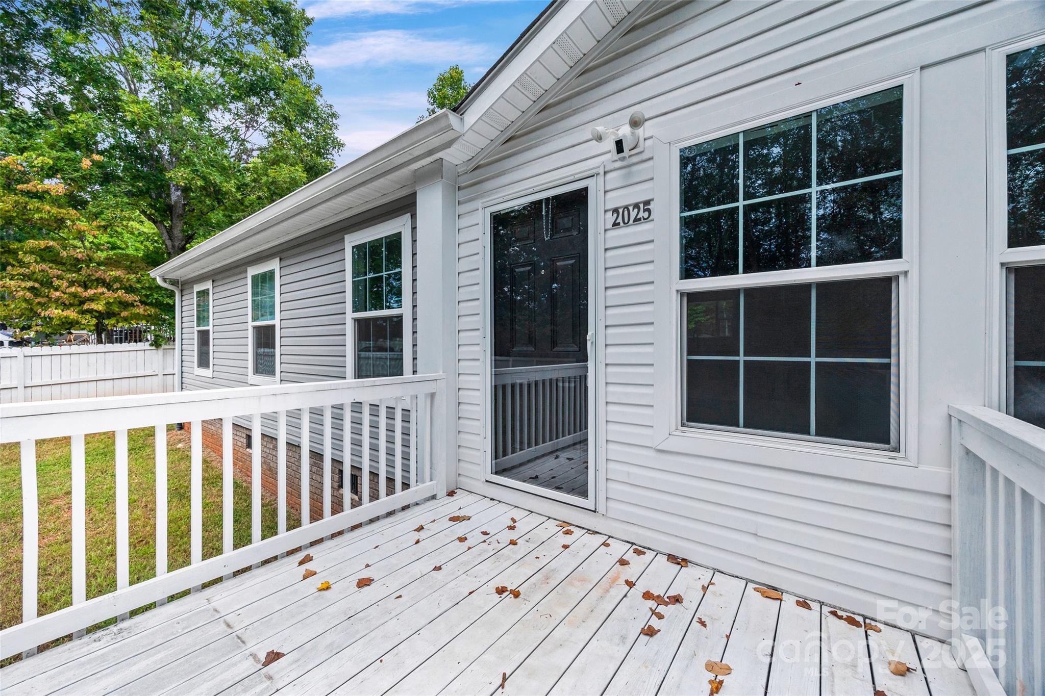2025 Kisatchie Drive — Hickory Grove