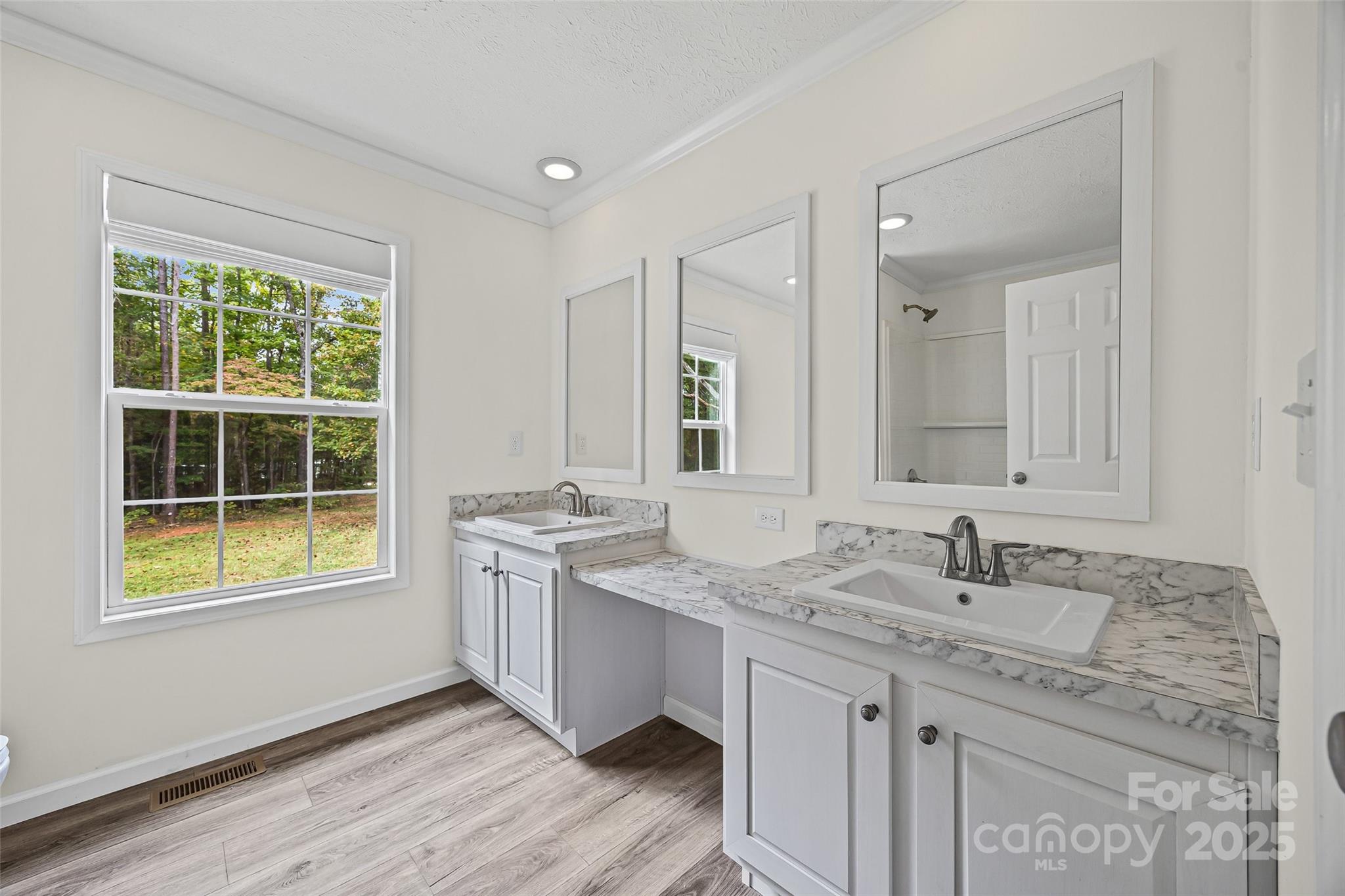 2025 Kisatchie Drive — Hickory Grove