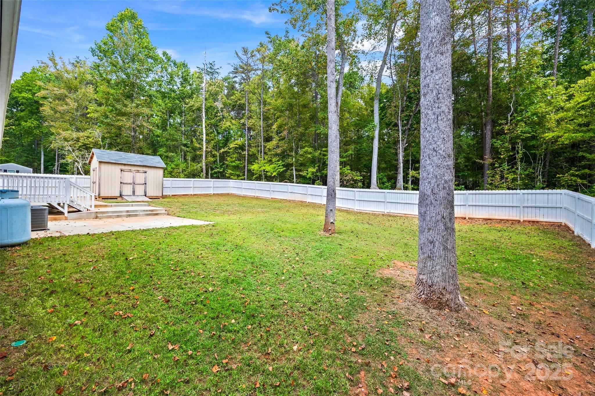 2025 Kisatchie Drive — Hickory Grove