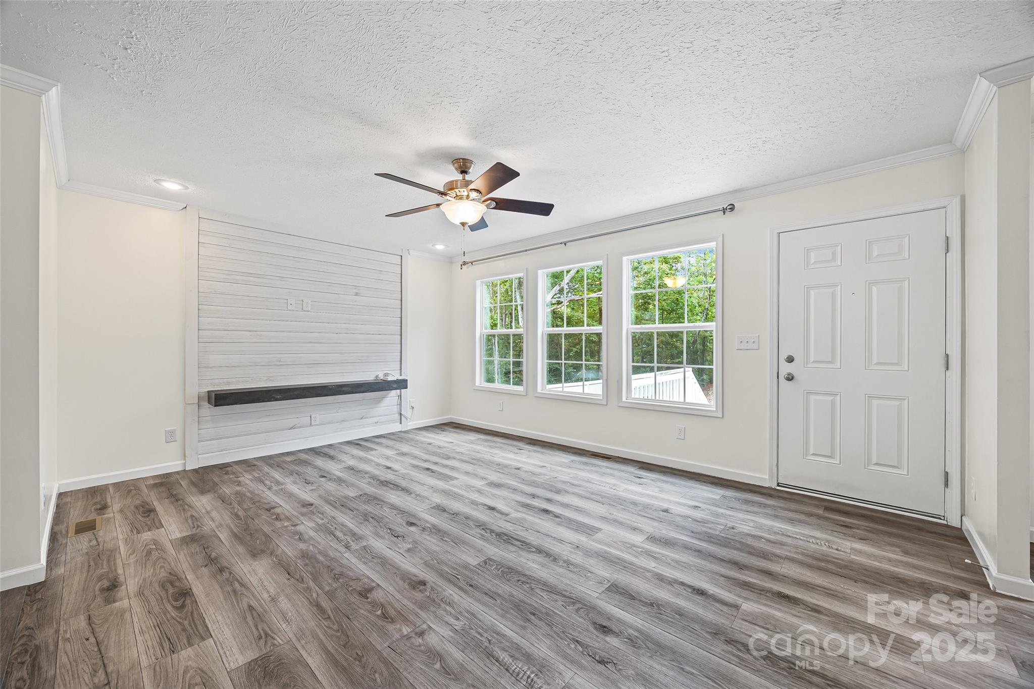 2025 Kisatchie Drive — Hickory Grove