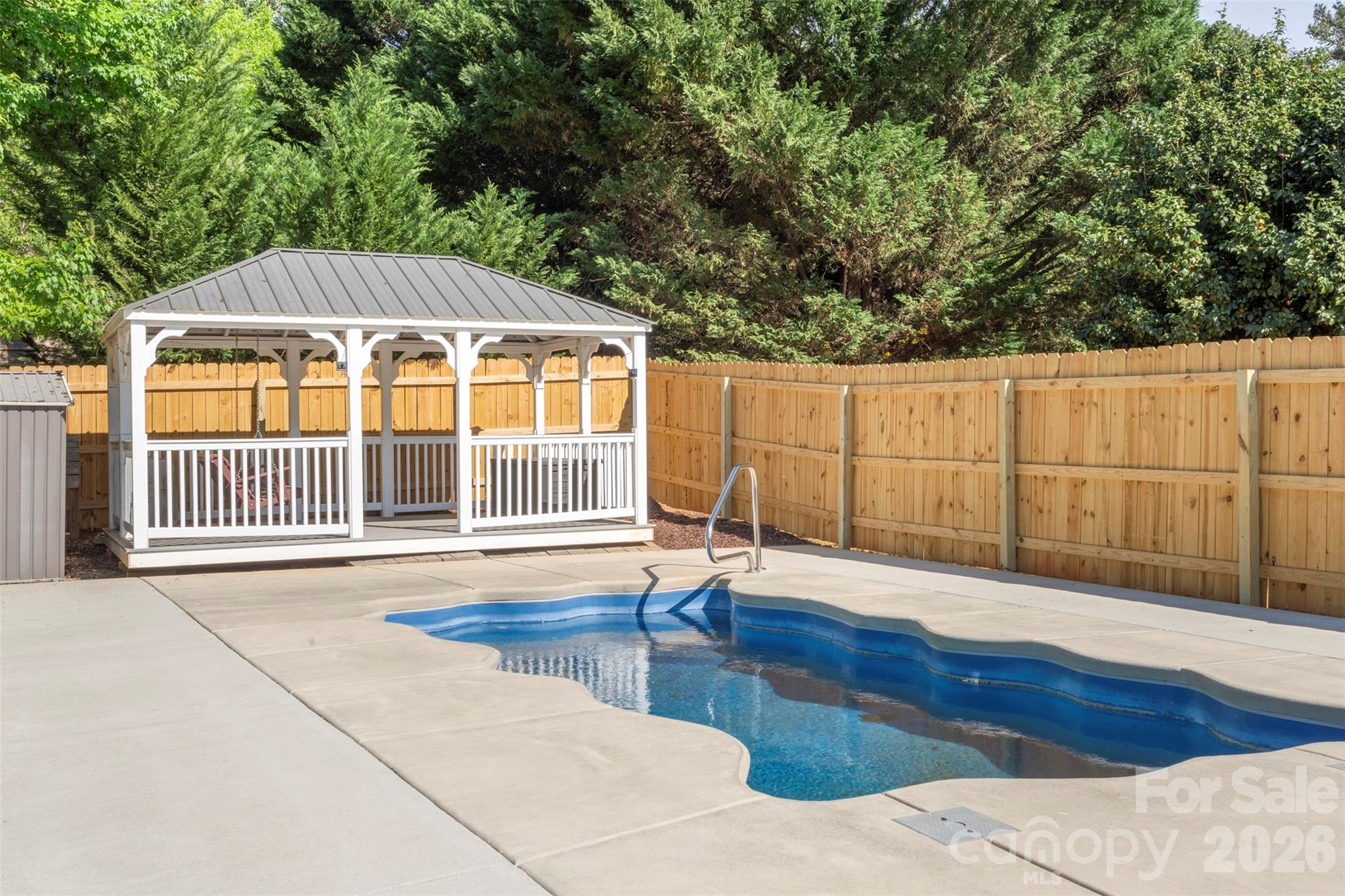 206 Montclair Drive — Locust