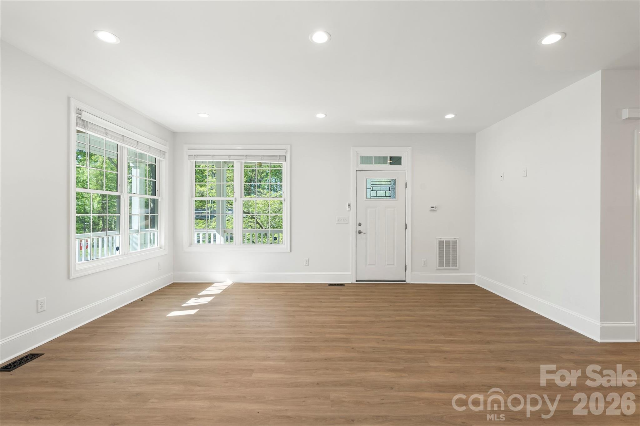 206 Montclair Drive — Locust