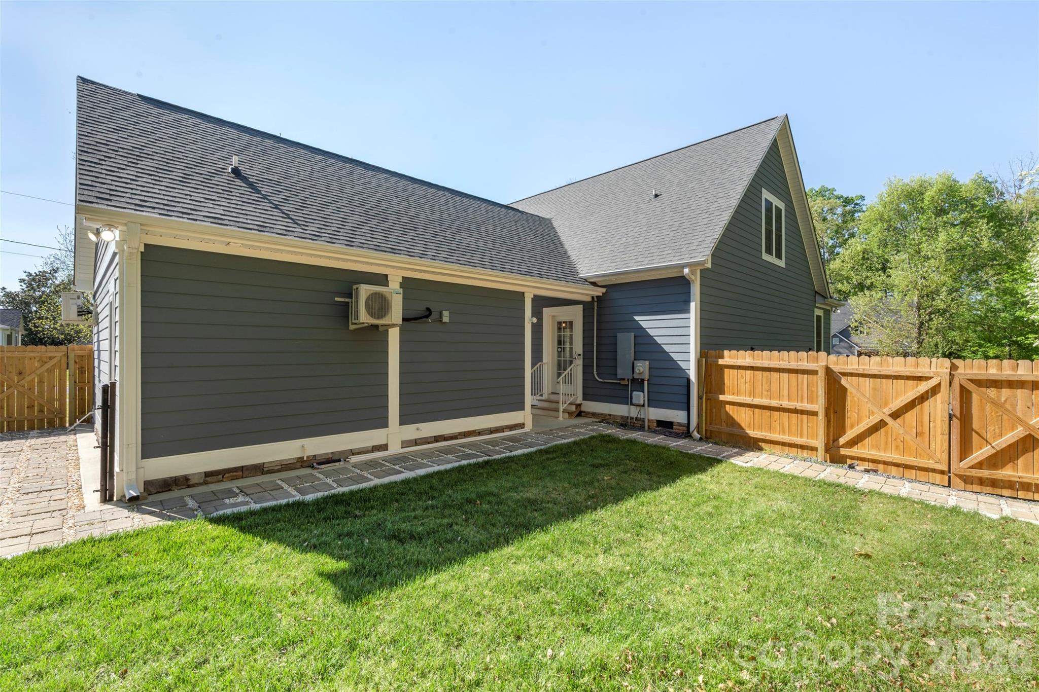 206 Montclair Drive — Locust