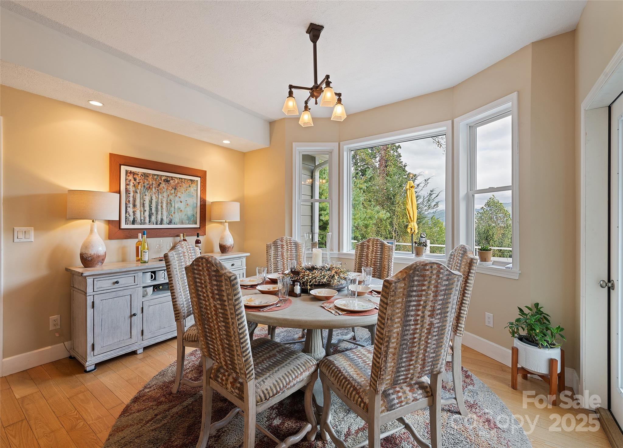 966 Coyote Hollow Road — Waynesville
