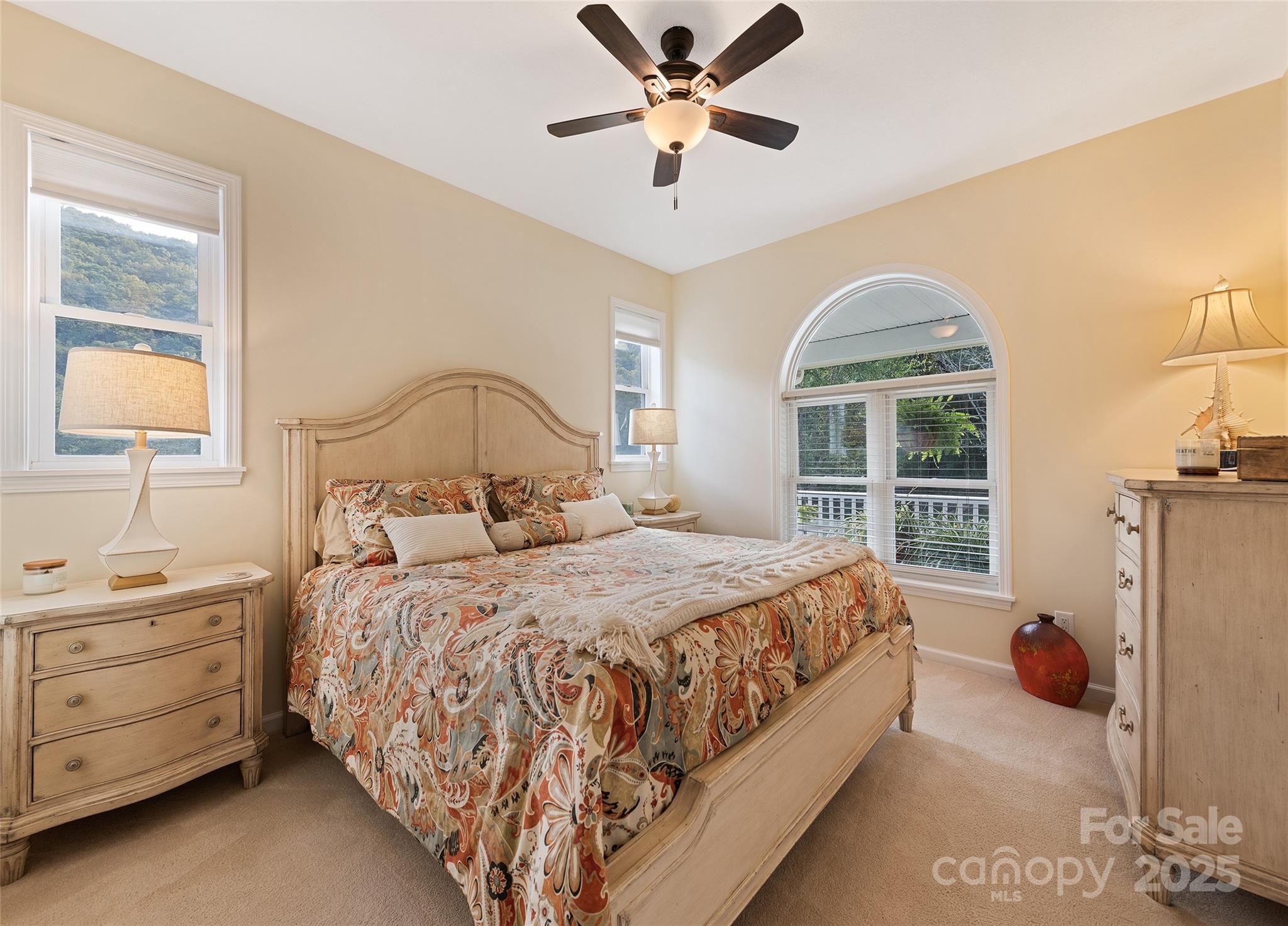 966 Coyote Hollow Road — Waynesville