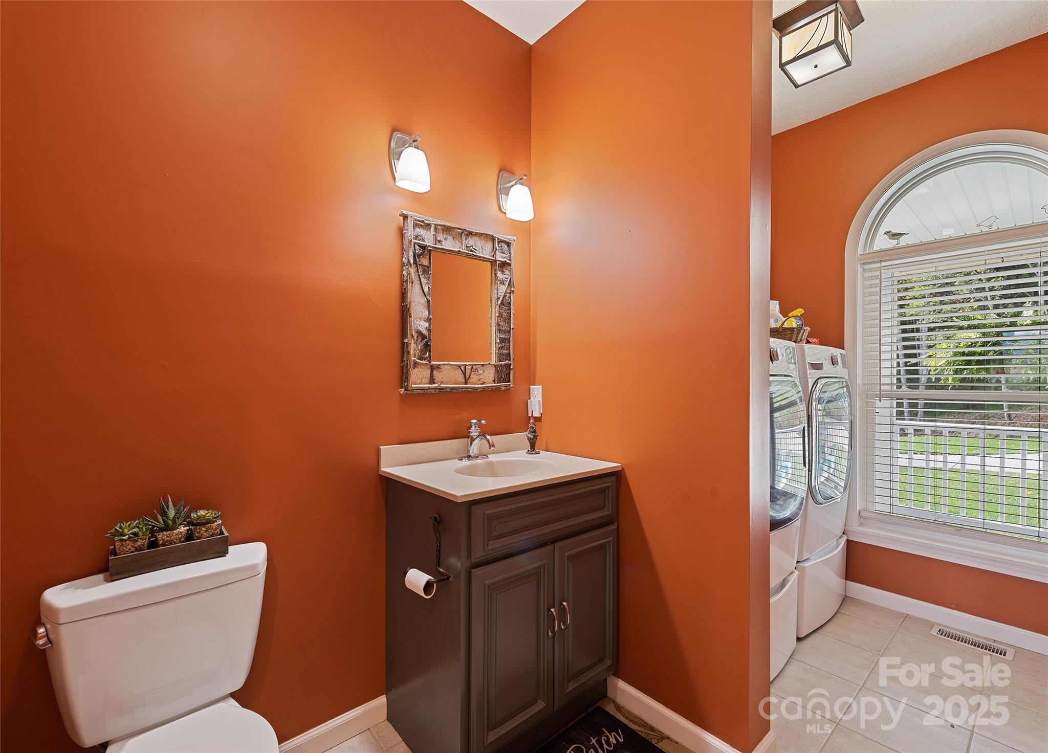 966 Coyote Hollow Road — Waynesville