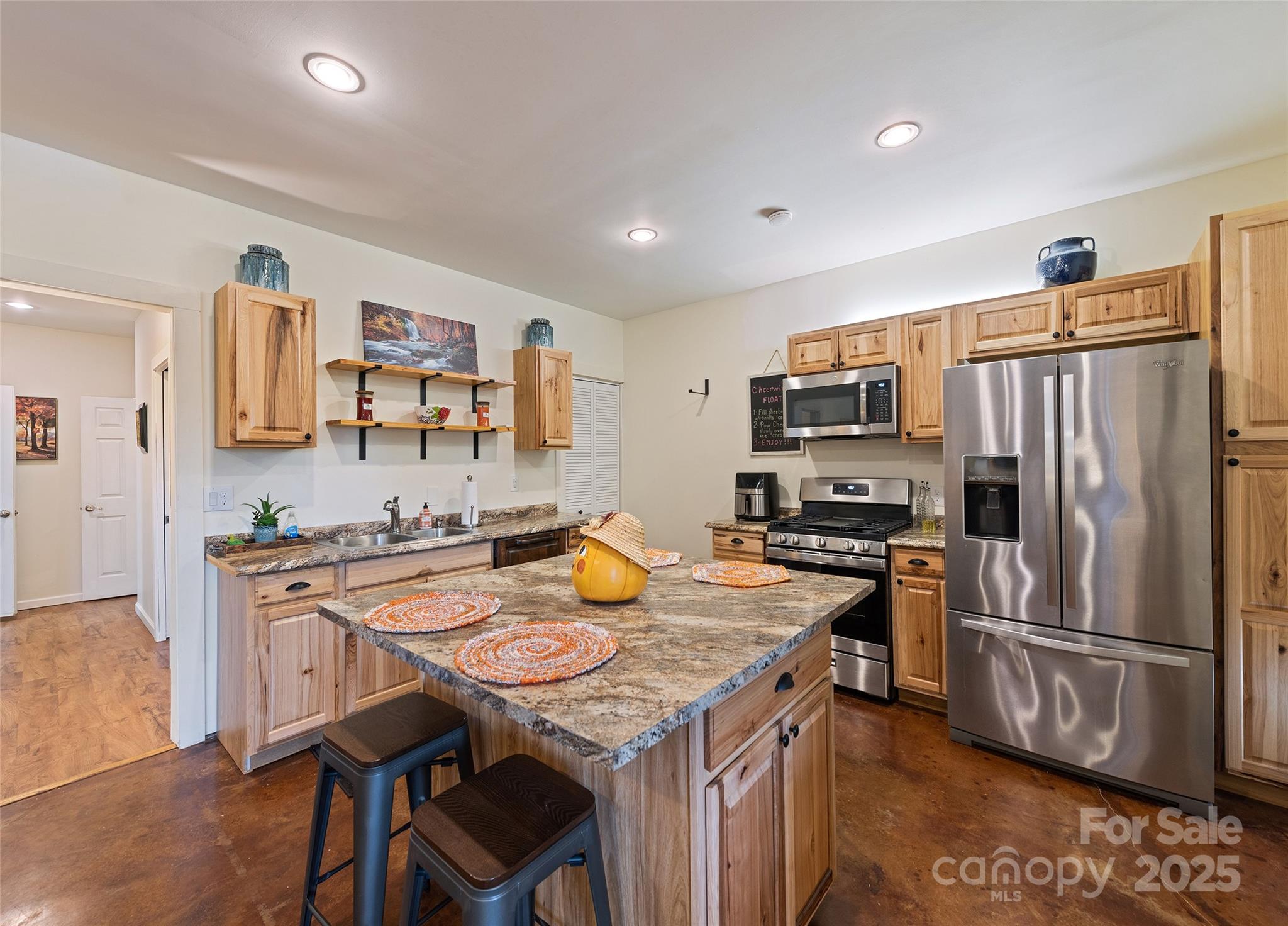 966 Coyote Hollow Road — Waynesville