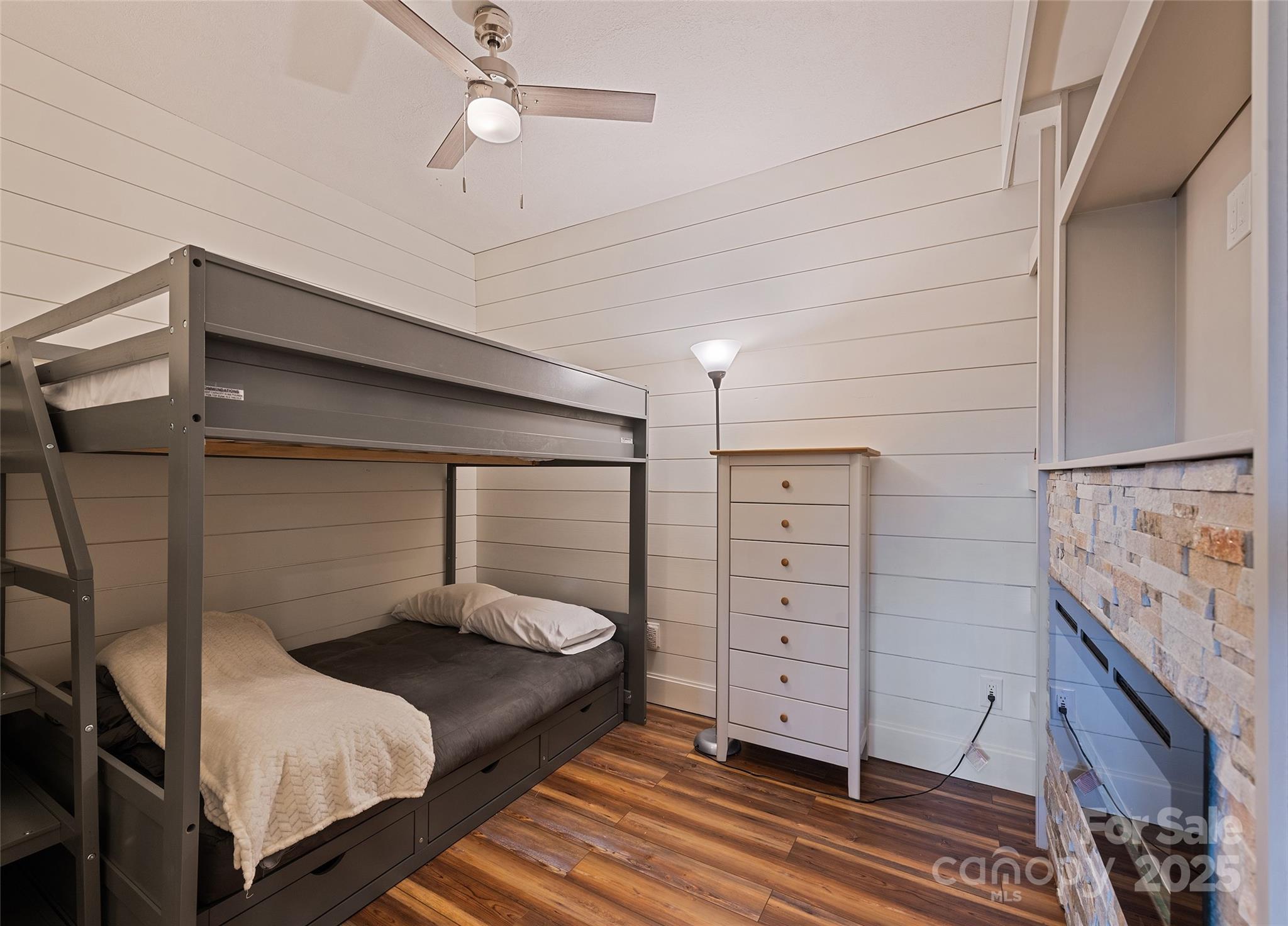 966 Coyote Hollow Road — Waynesville