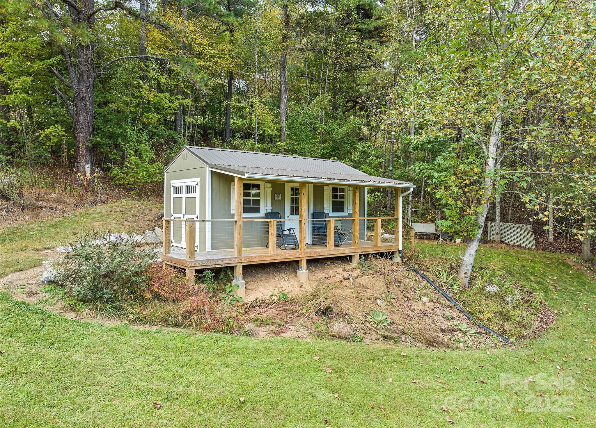 966 Coyote Hollow Road — Waynesville
