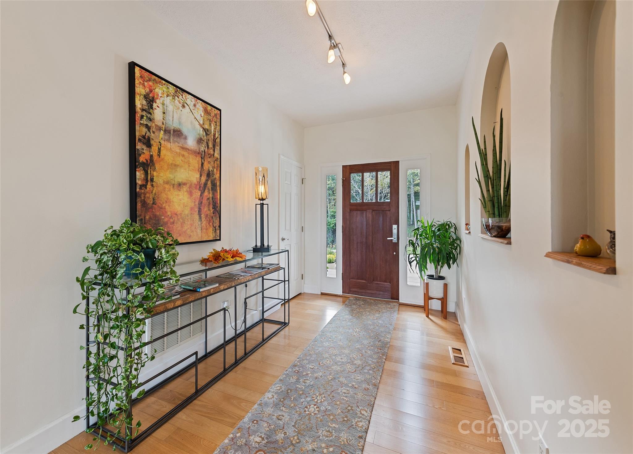 966 Coyote Hollow Road — Waynesville