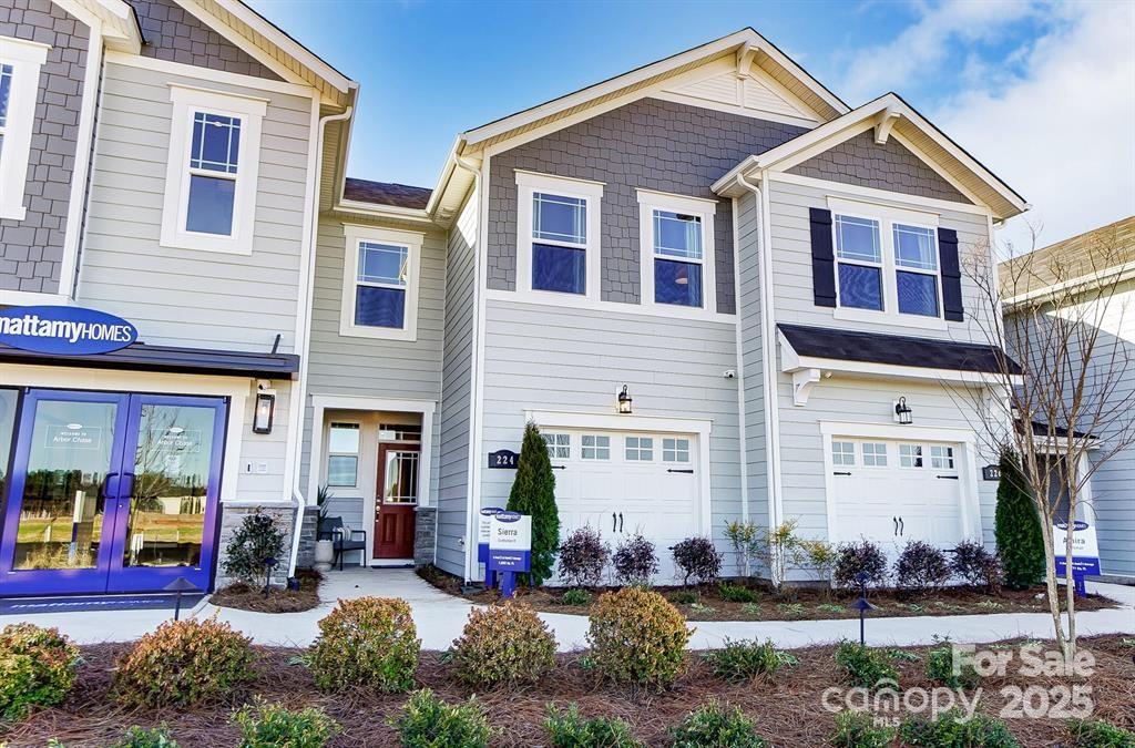 629 Cassidy Court — Clover