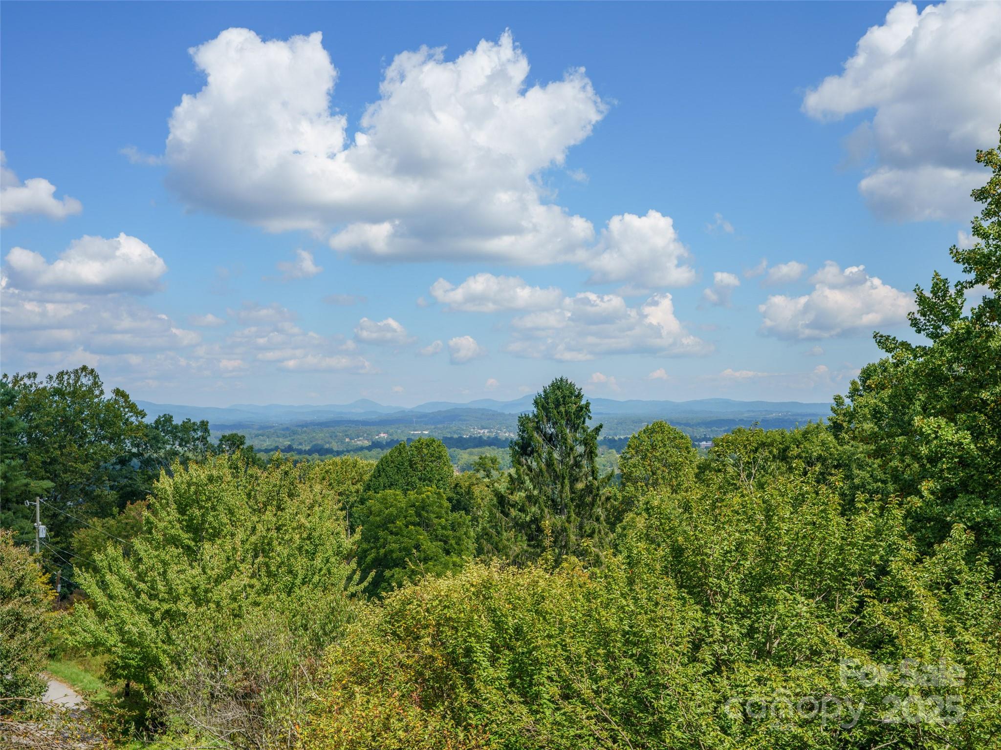 435 Upper Laurel Drive — Laurel Park