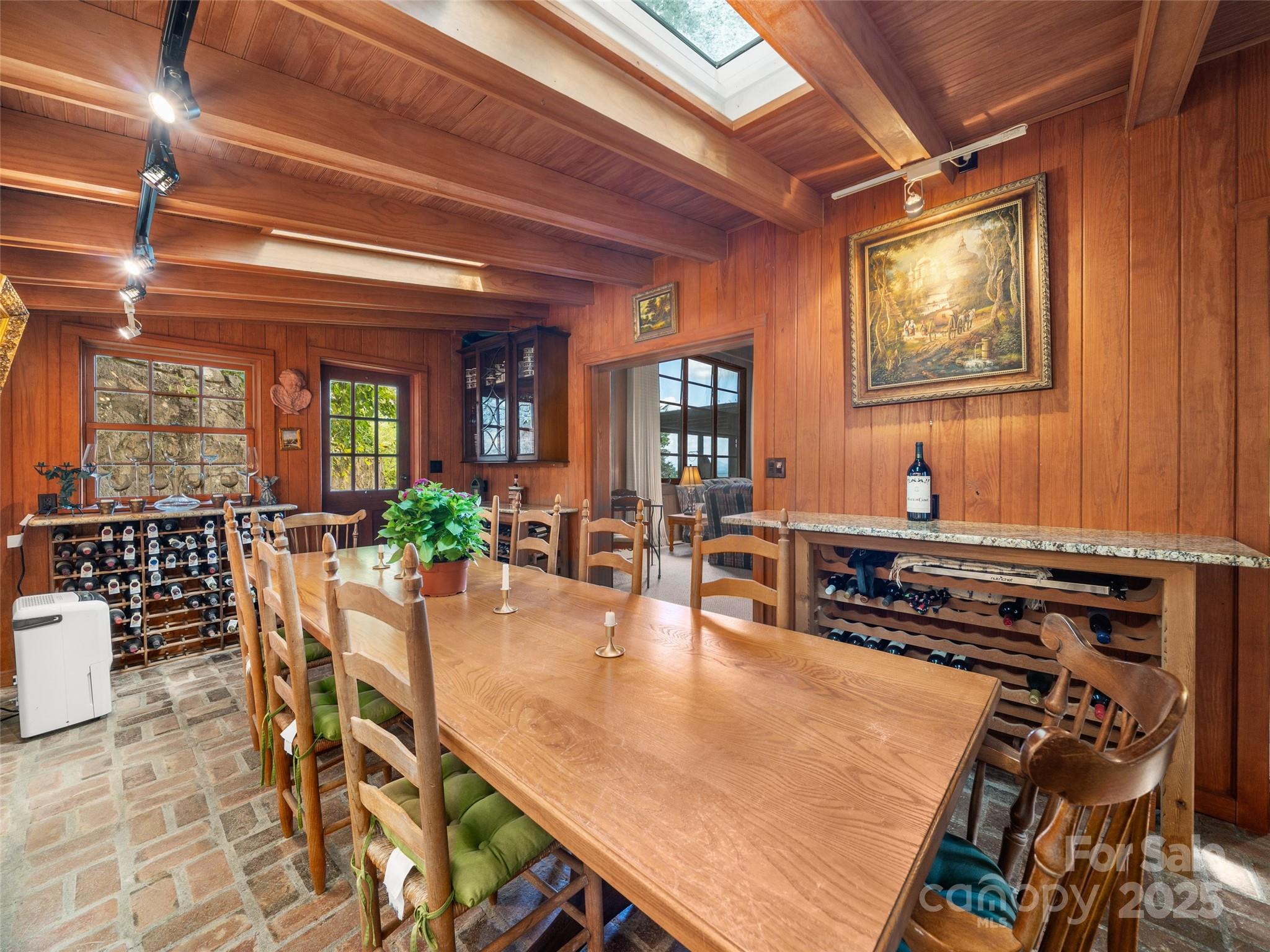 435 Upper Laurel Drive — Laurel Park