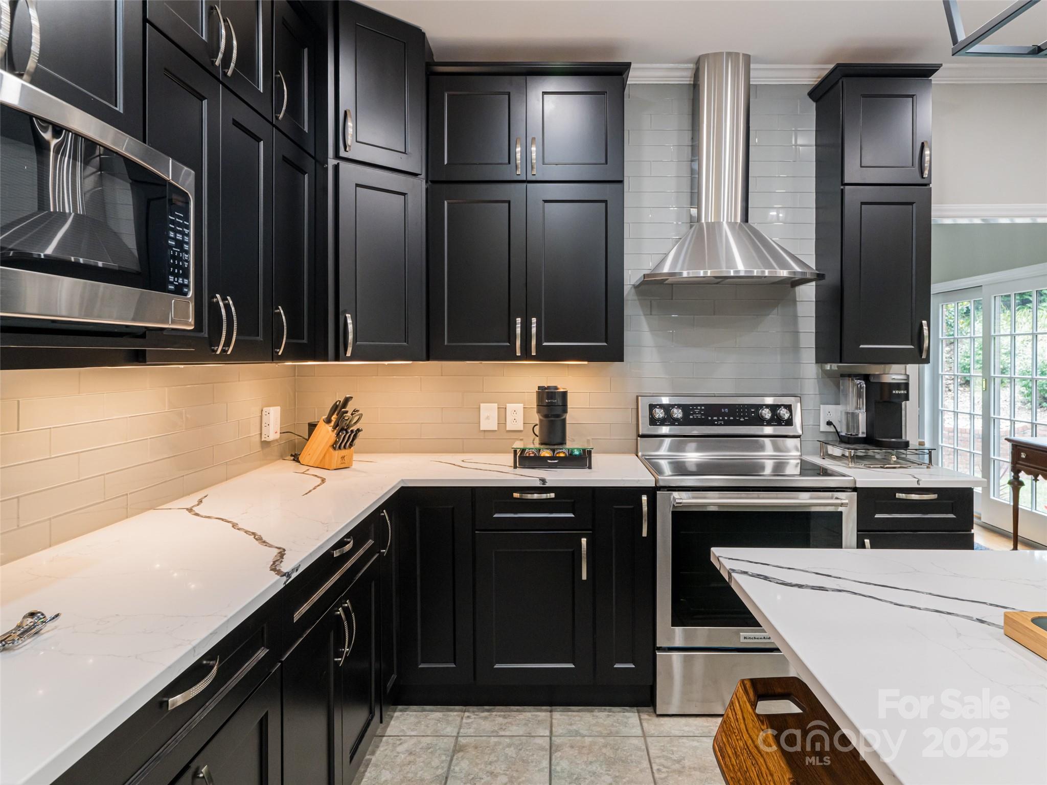 91 Carter Cove Road — Asheville
