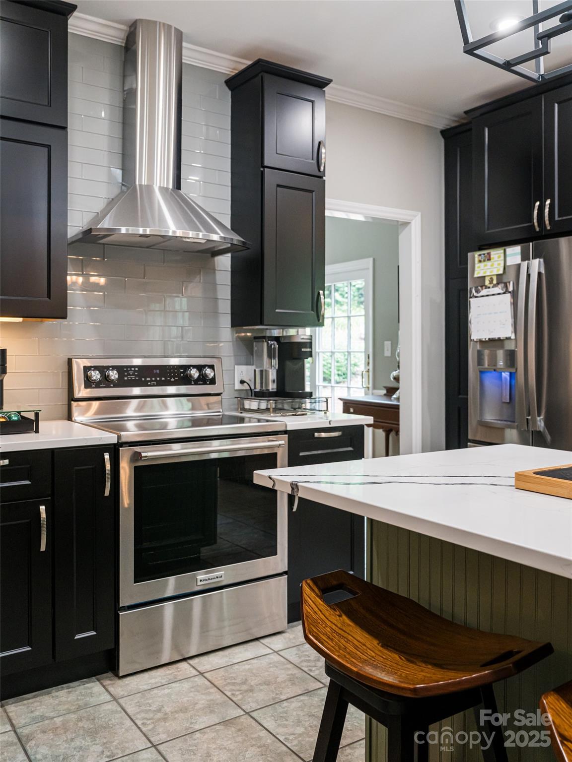91 Carter Cove Road — Asheville