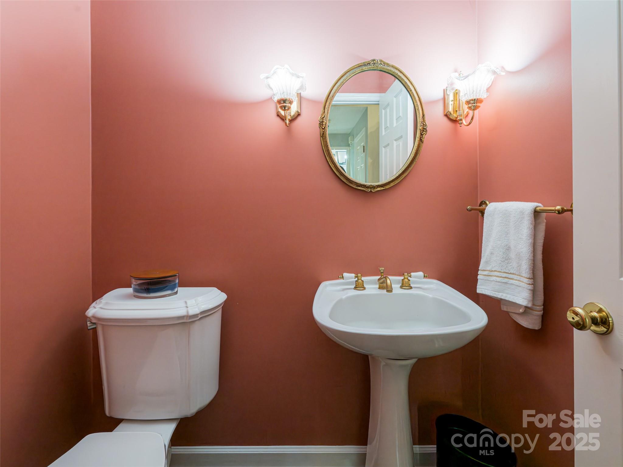 91 Carter Cove Road — Asheville