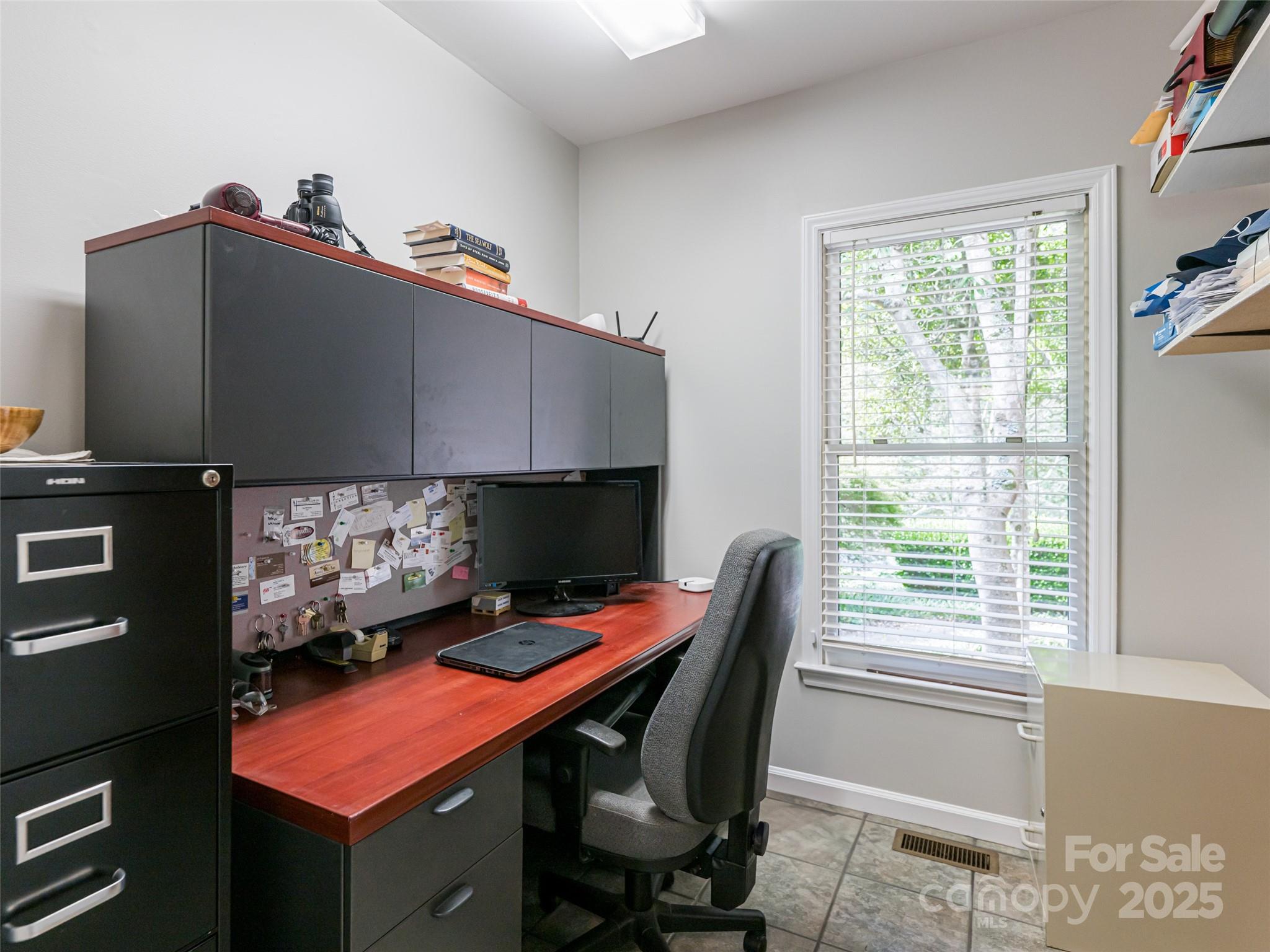 91 Carter Cove Road — Asheville