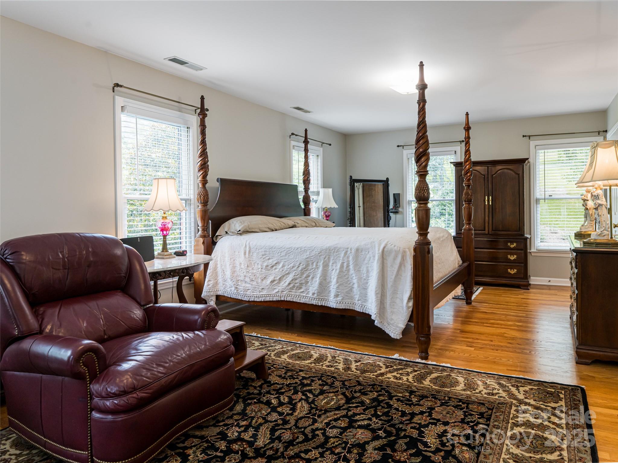 91 Carter Cove Road — Asheville