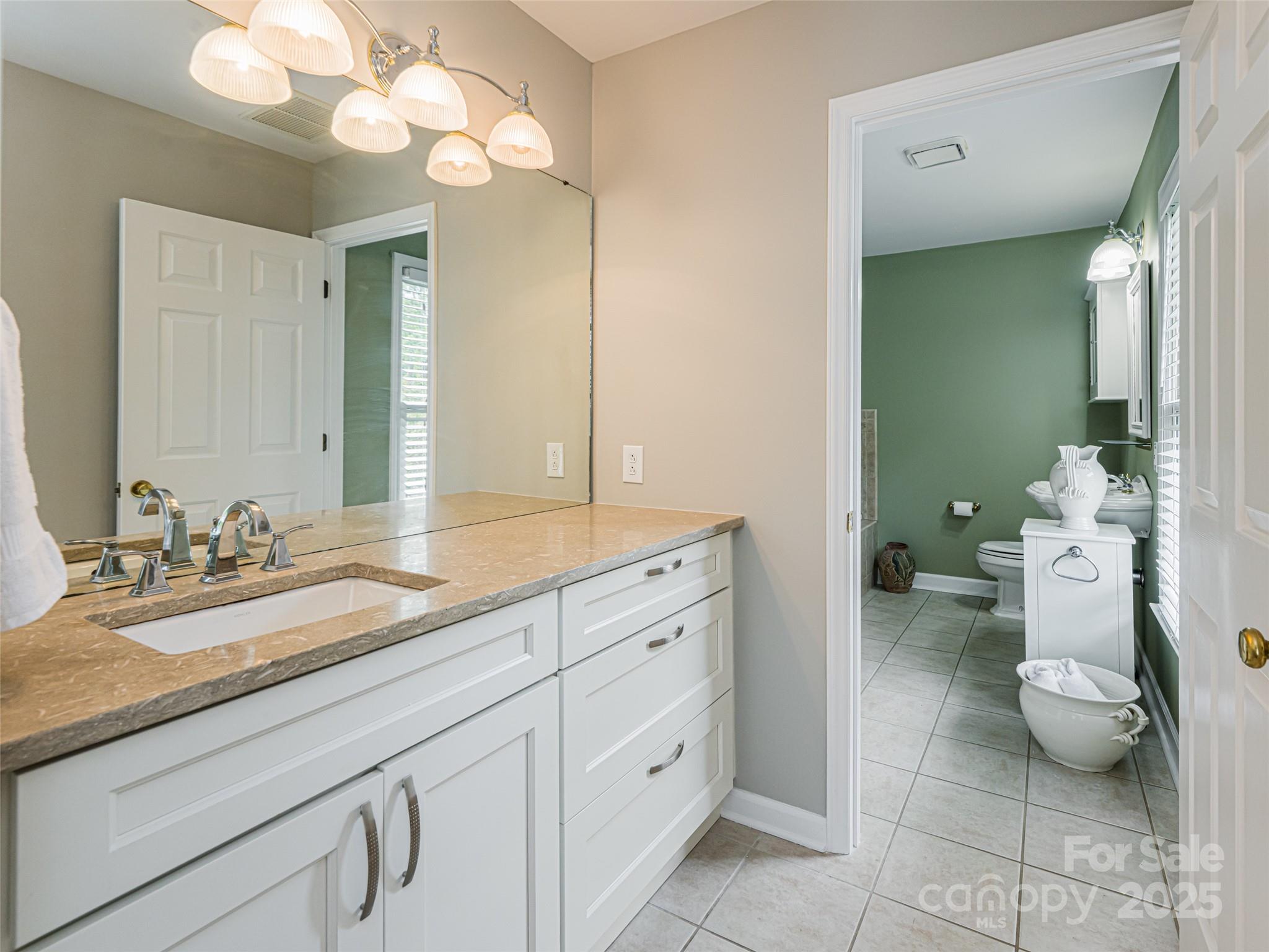 91 Carter Cove Road — Asheville