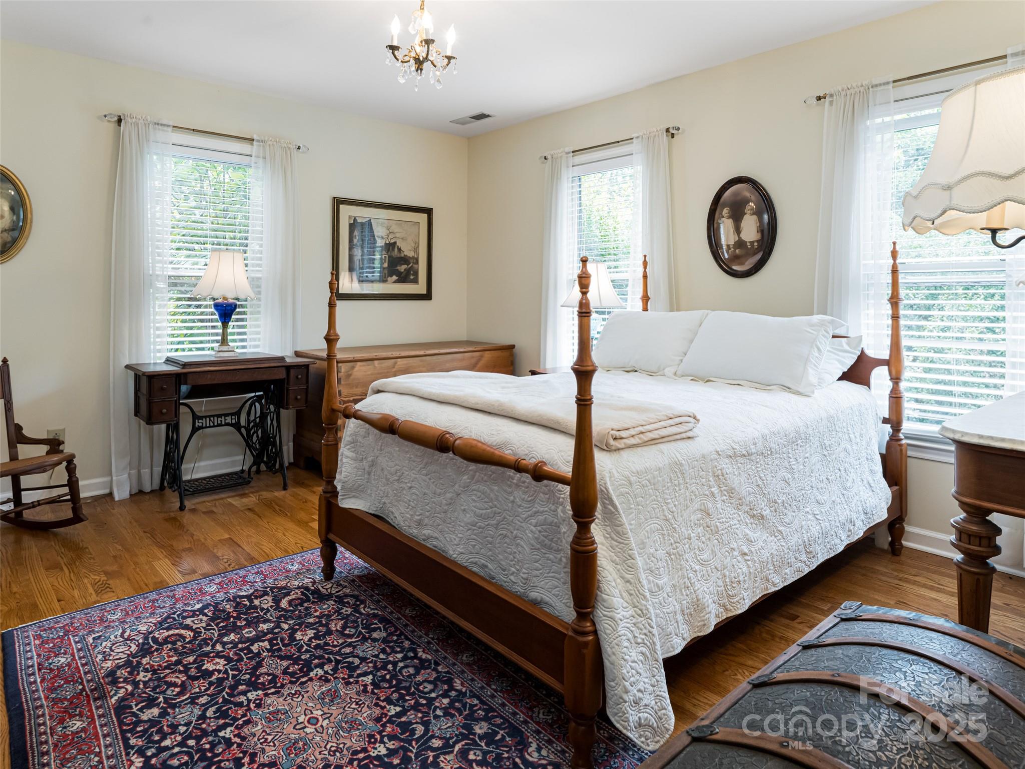 91 Carter Cove Road — Asheville