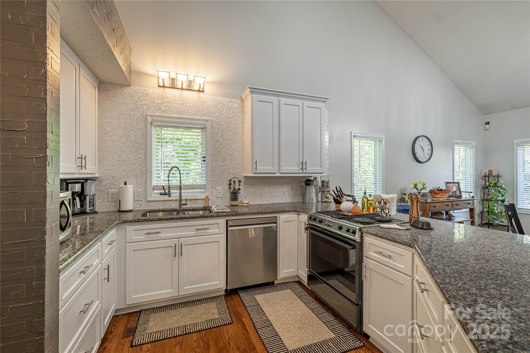 316 Players Ridge Road #lot 18 & 17 — Hickory