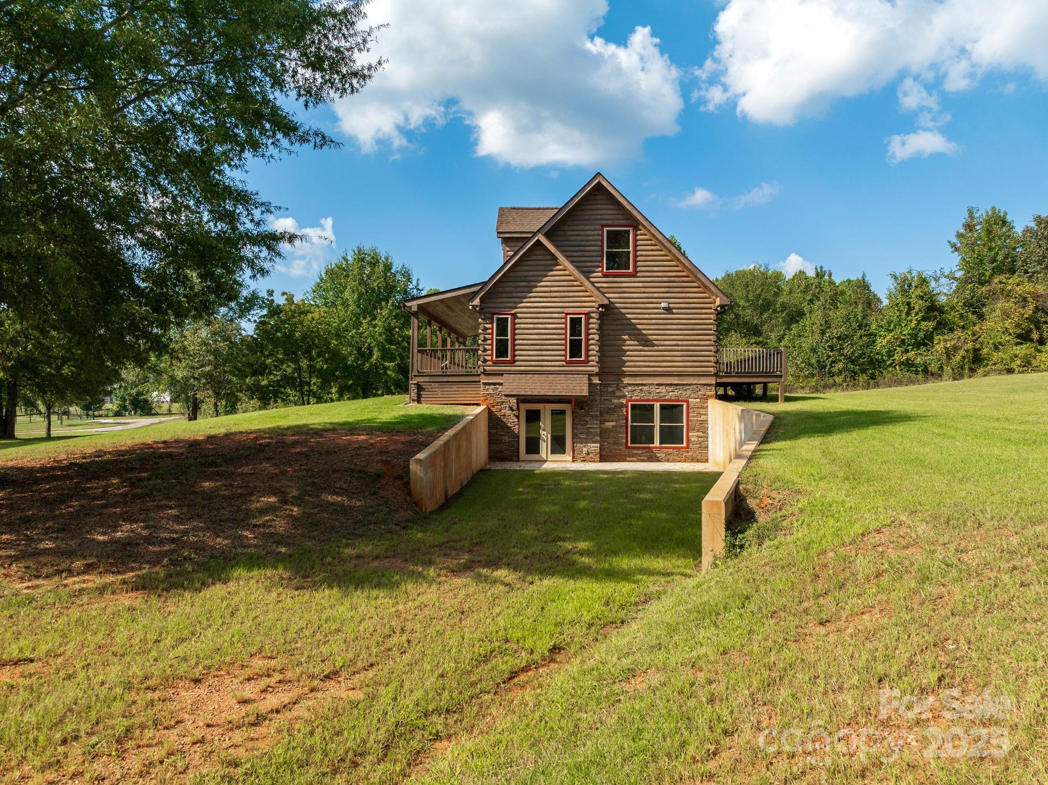185 Robinson Acres Lane — Rutherfordton