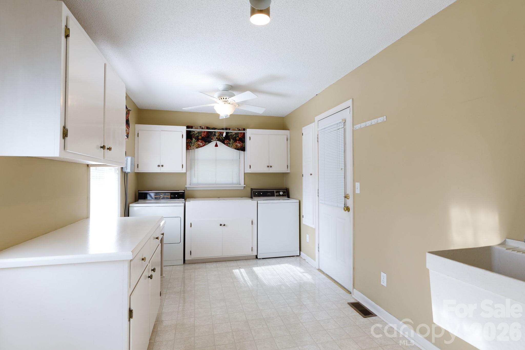 637 University Drive — Rock Hill