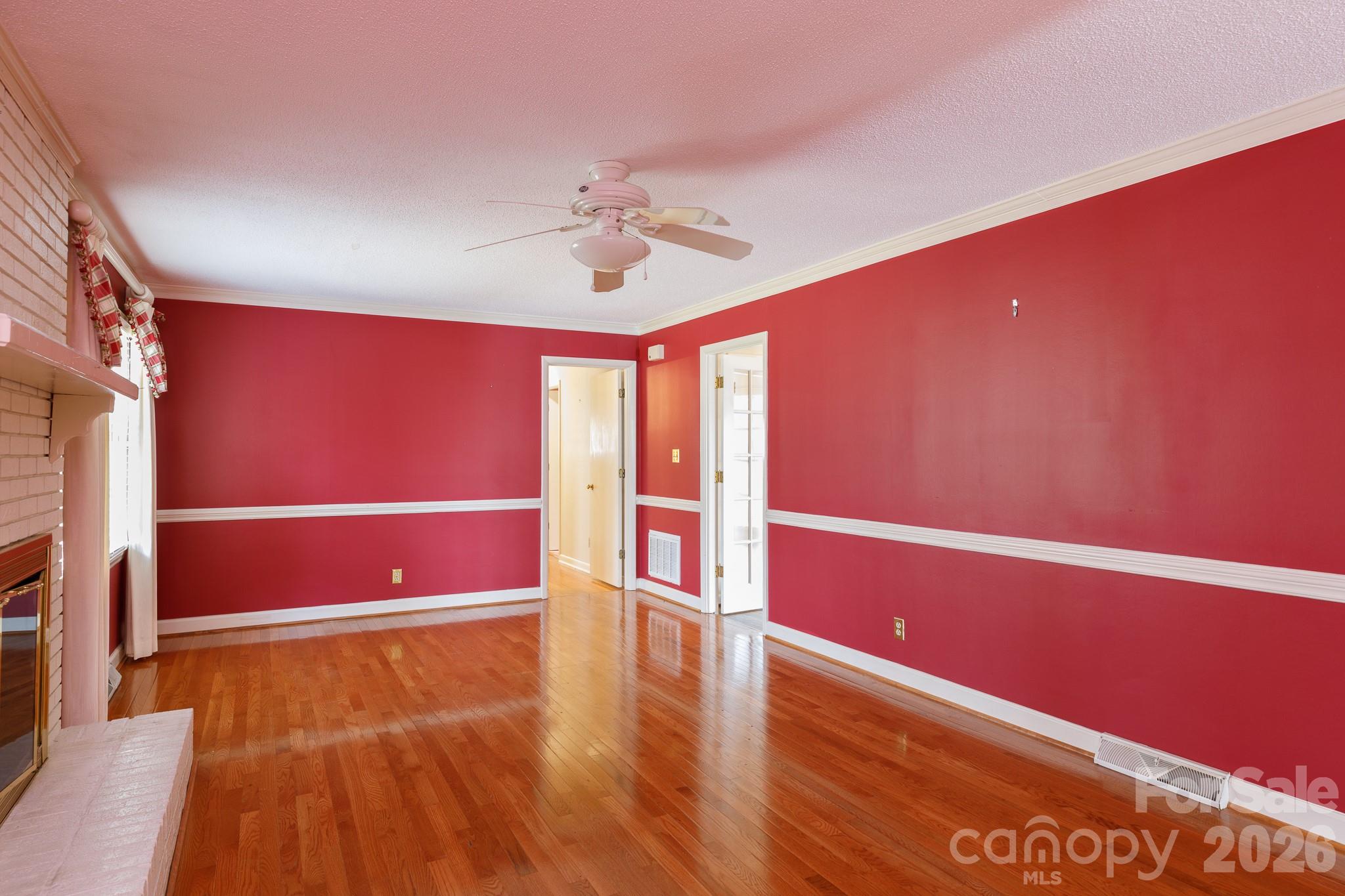 637 University Drive — Rock Hill