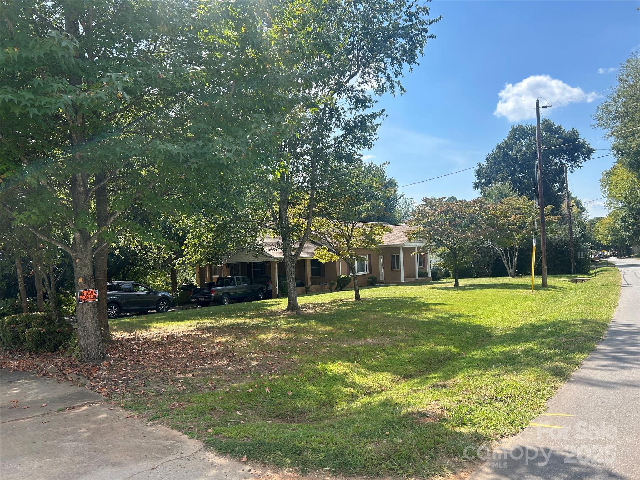 403 Catawba Avenue — Davidson