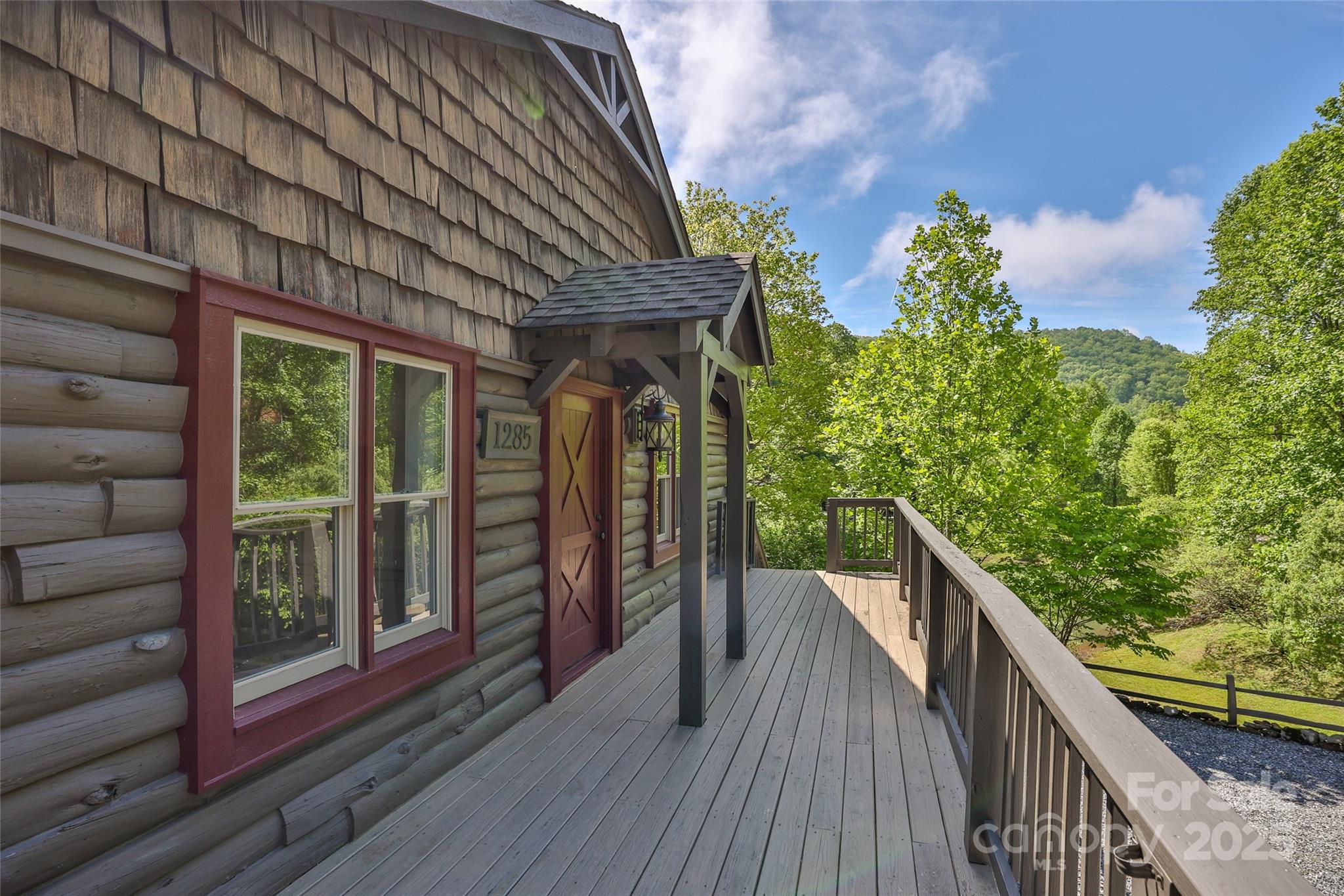 1283 Leafstone Circle — Sylva