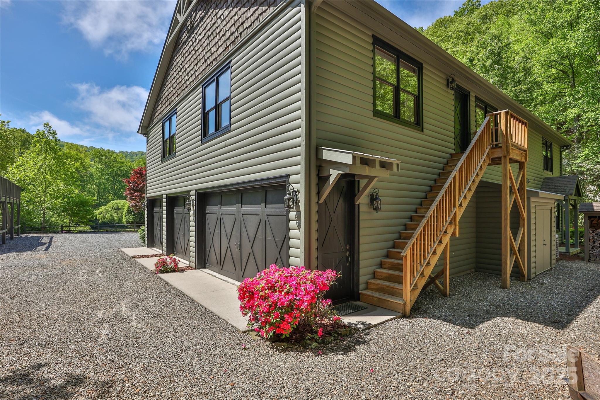 1283 Leafstone Circle — Sylva
