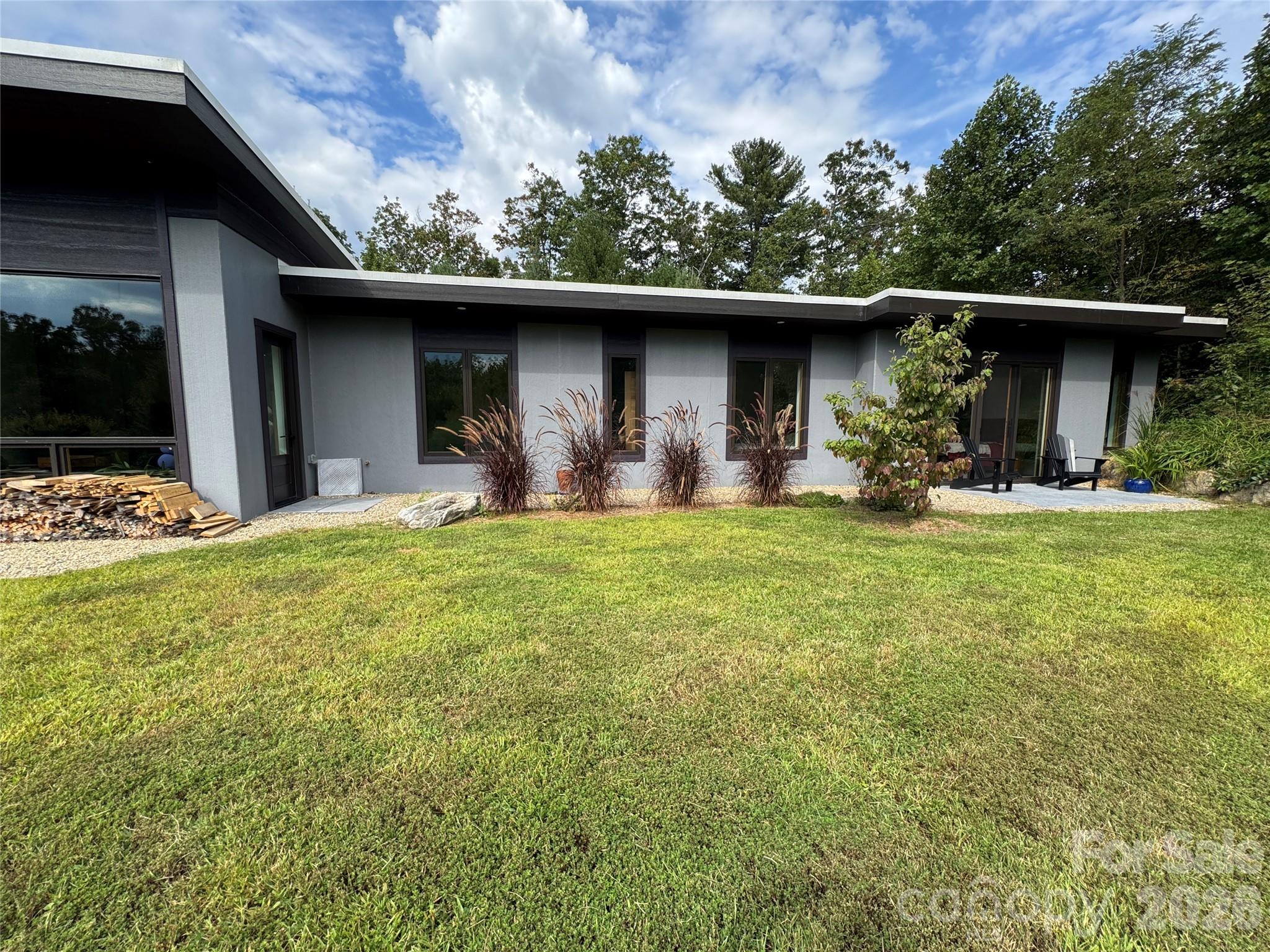 17 Fig Tree Lane — Asheville