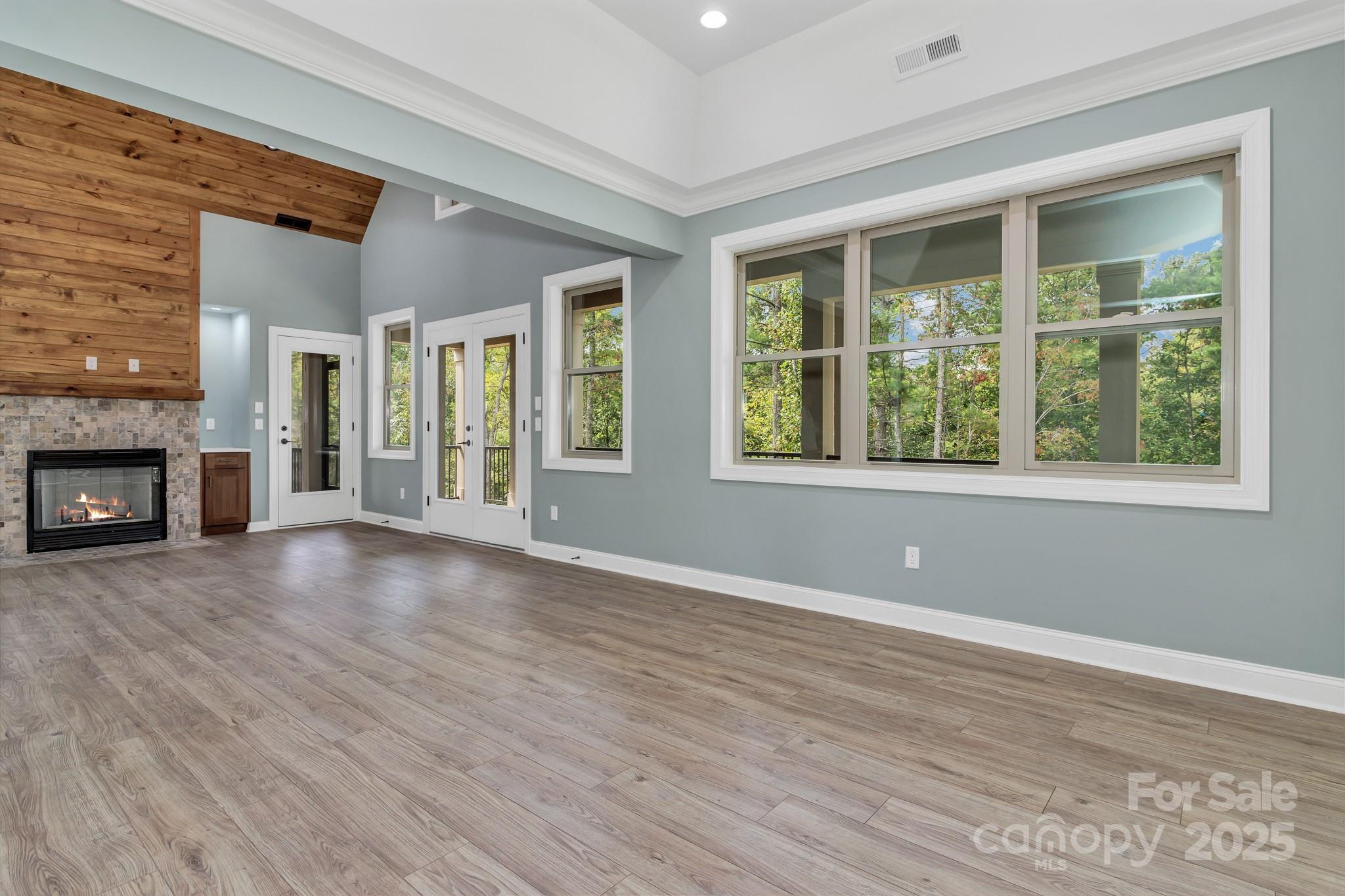926 Settlers Trail — Mars Hill