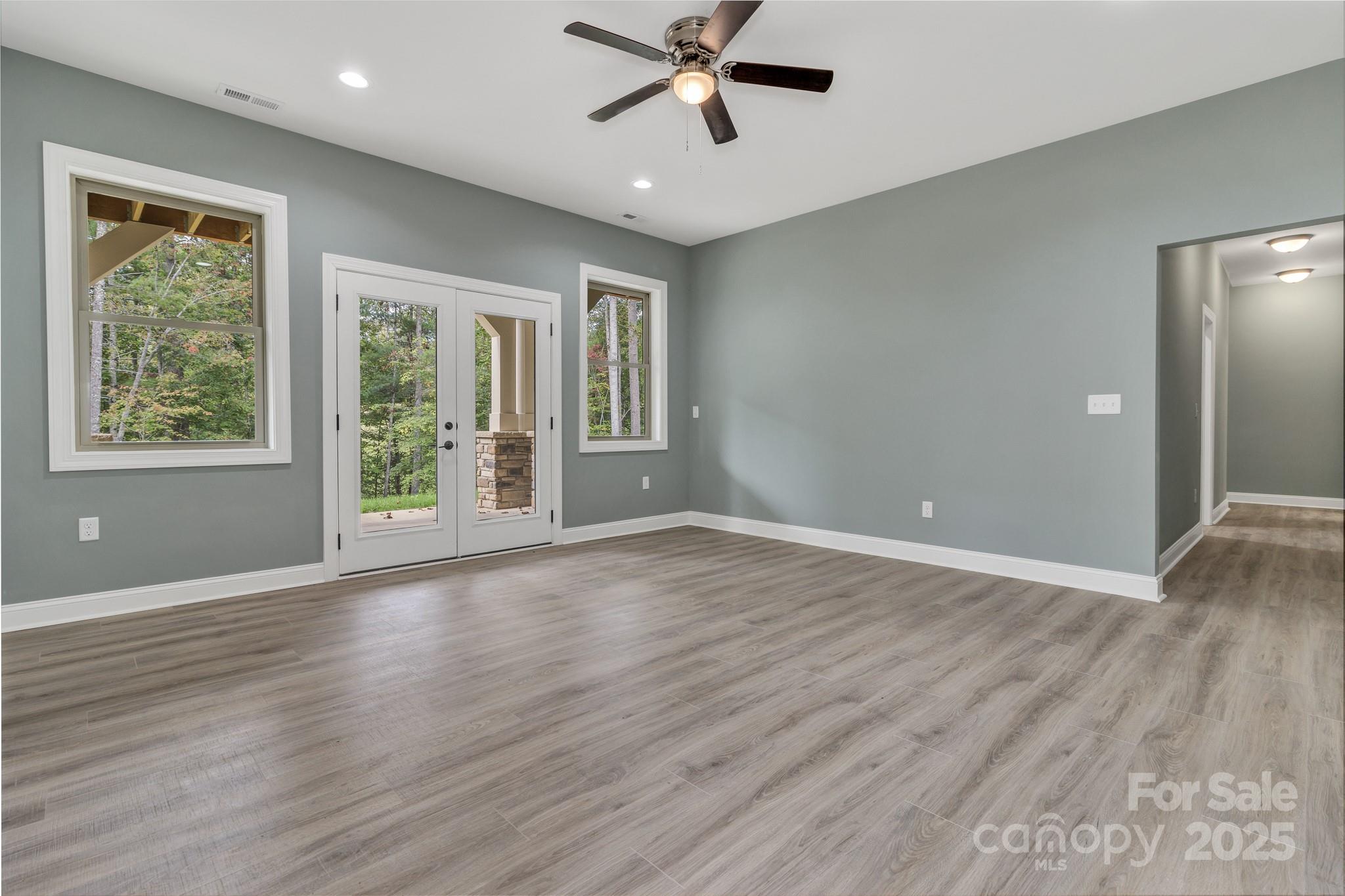 926 Settlers Trail — Mars Hill