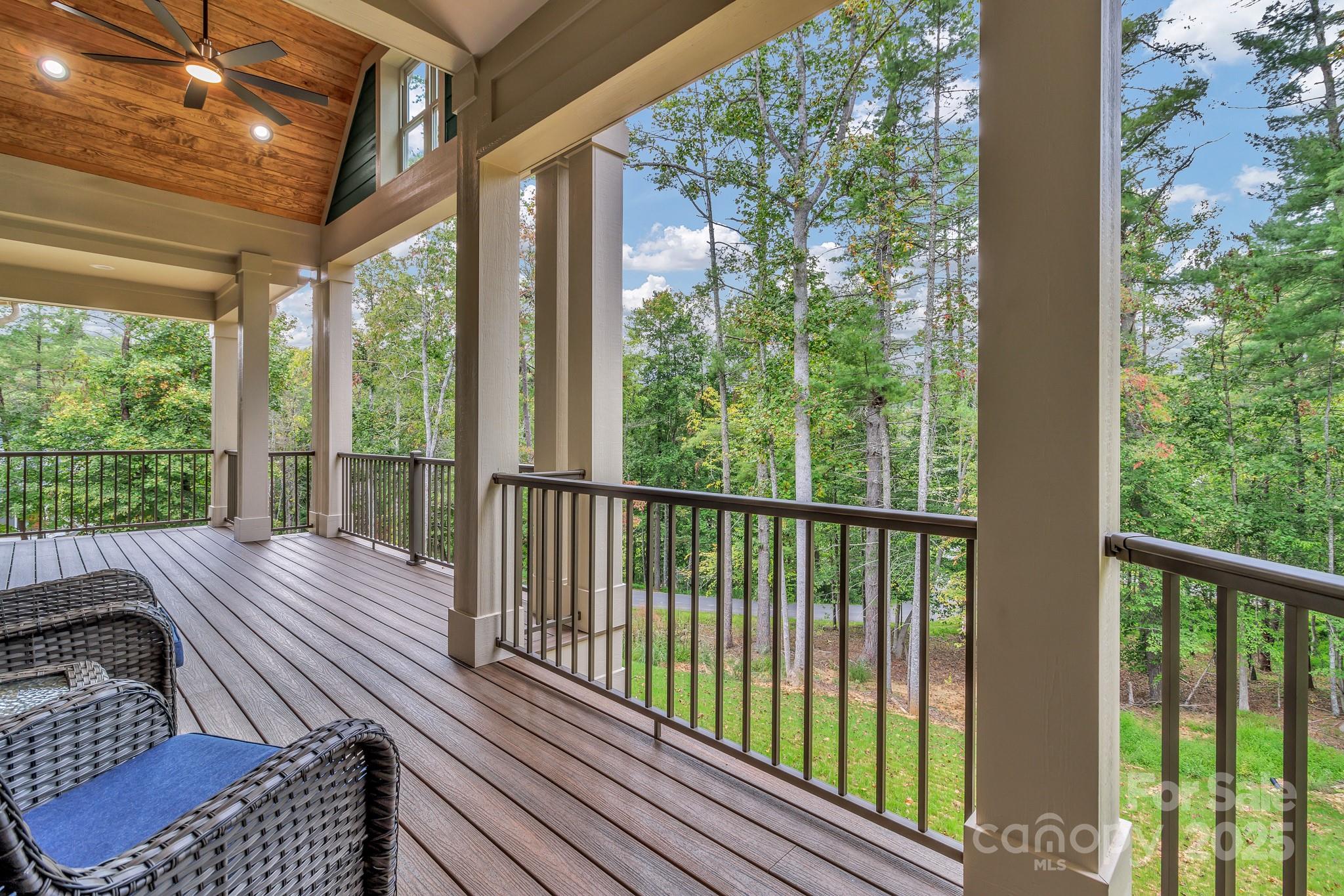 926 Settlers Trail — Mars Hill