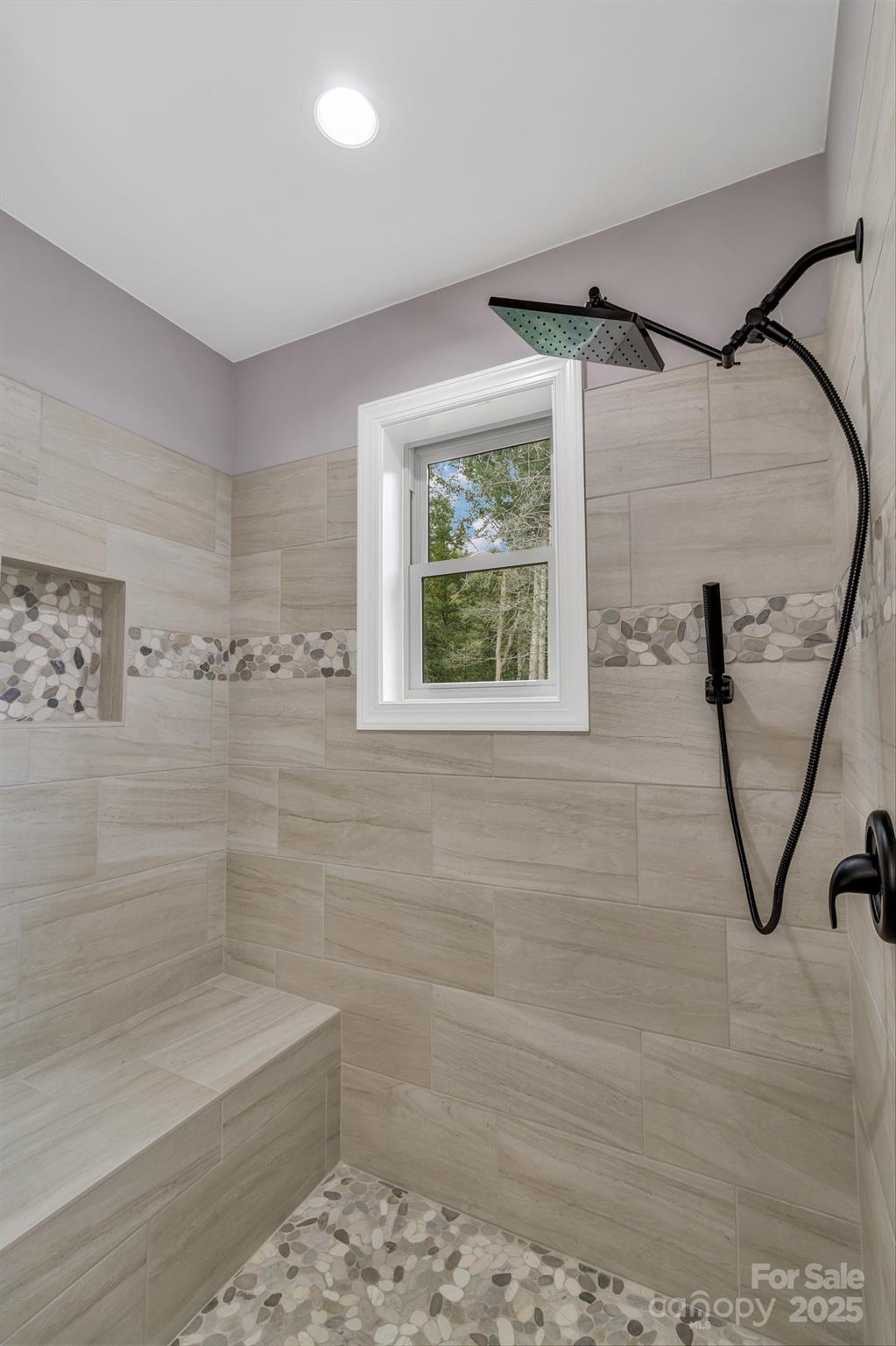 926 Settlers Trail — Mars Hill