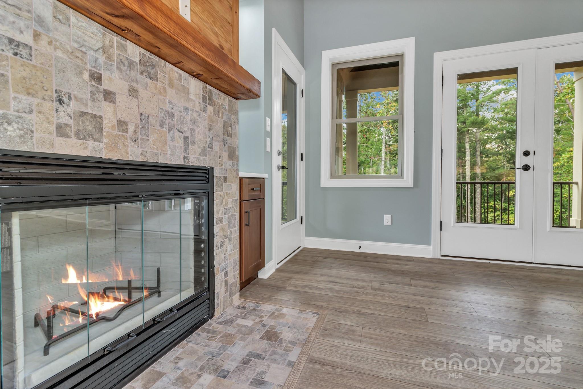 926 Settlers Trail — Mars Hill