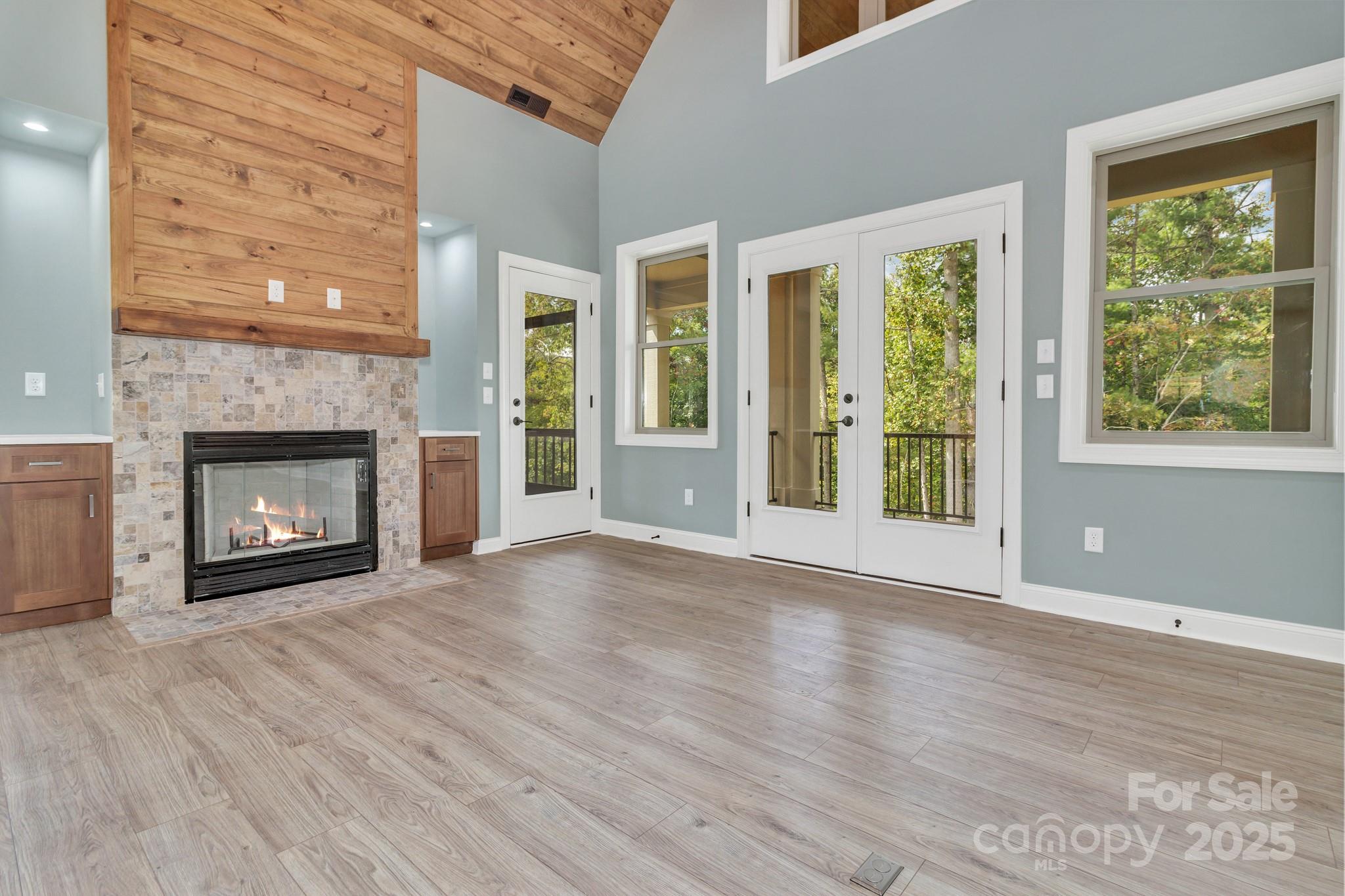 926 Settlers Trail — Mars Hill