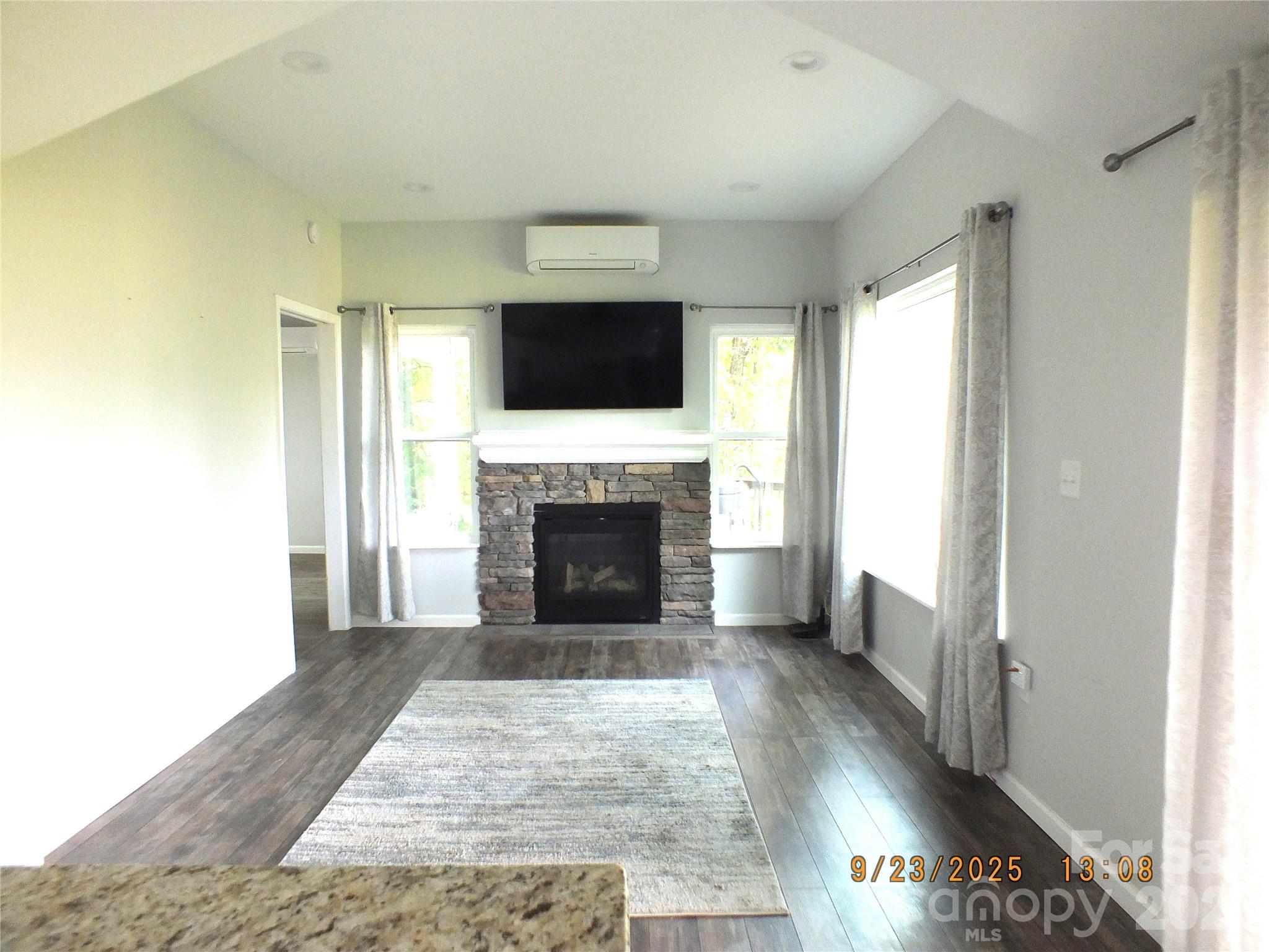 408 Whispering Winds Road — Waynesville