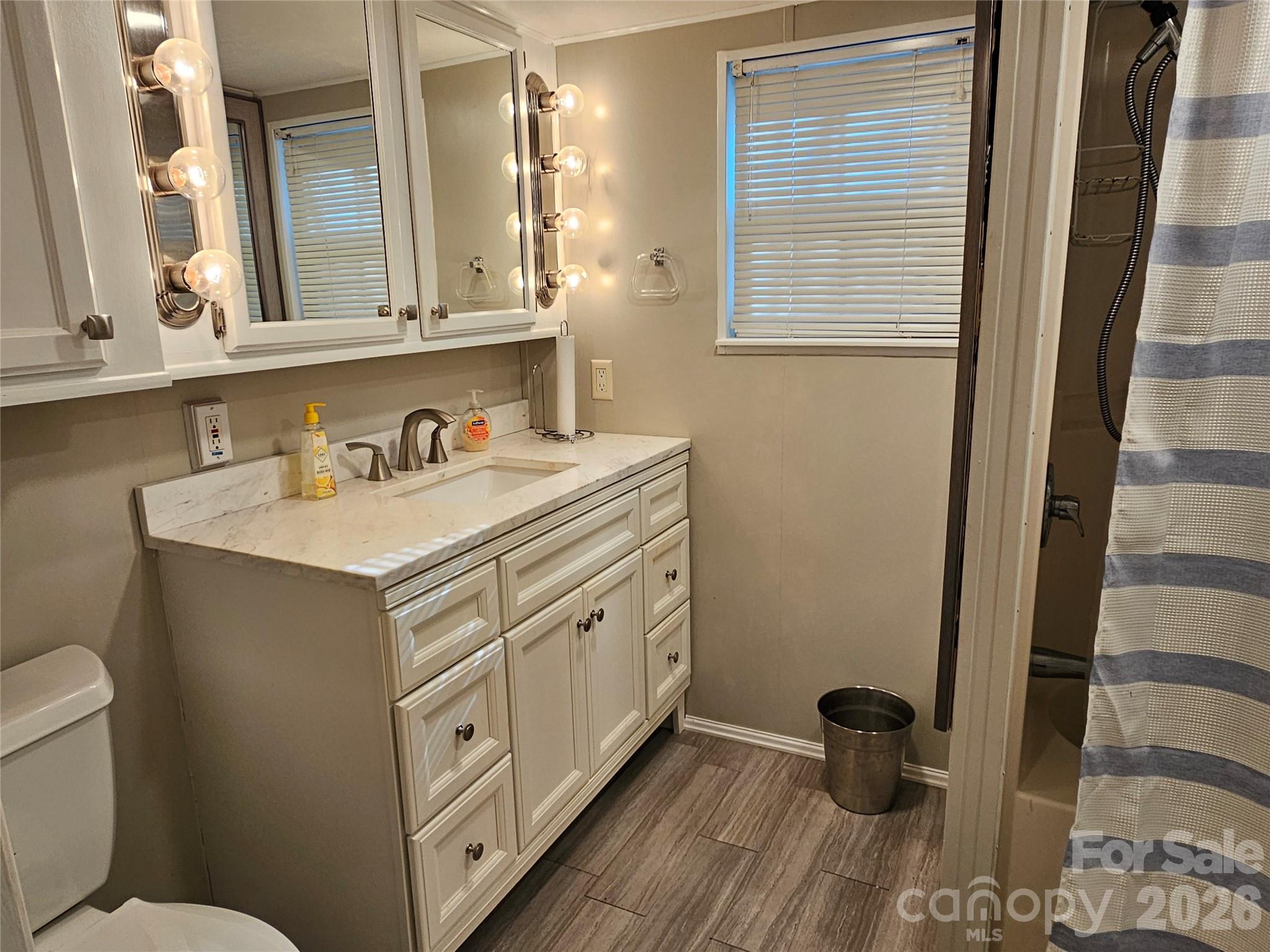 408 Whispering Winds Road — Waynesville