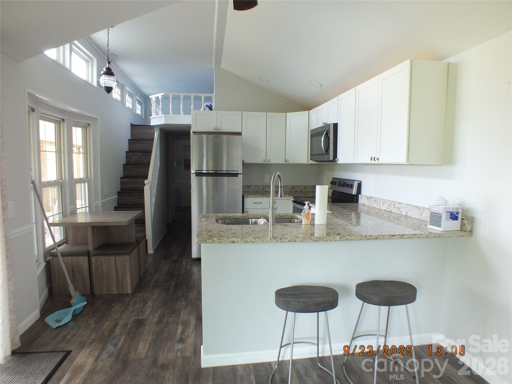 408 Whispering Winds Road — Waynesville