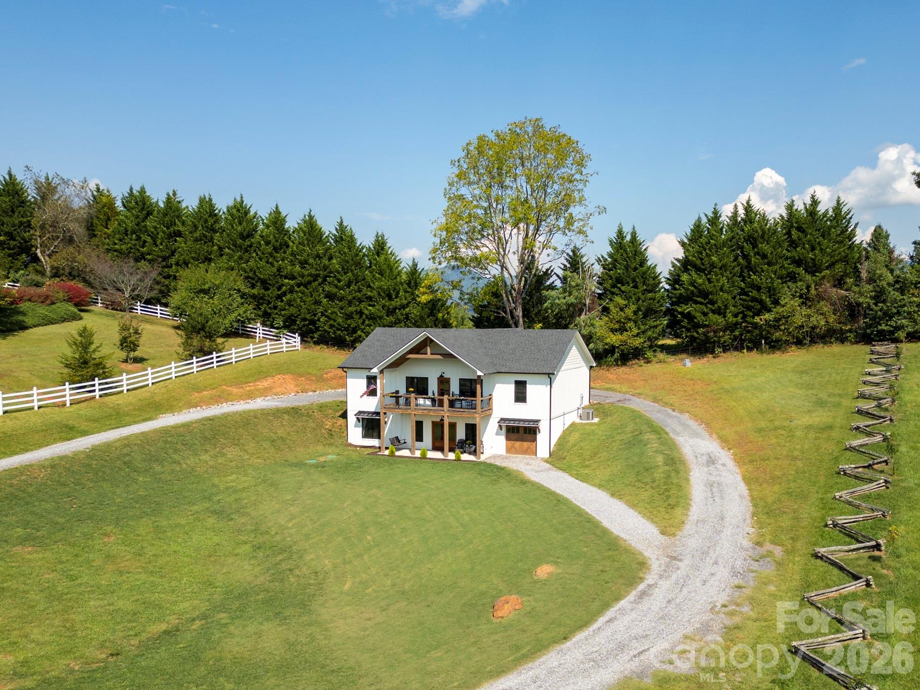 100 Kinloch Lane — Clyde