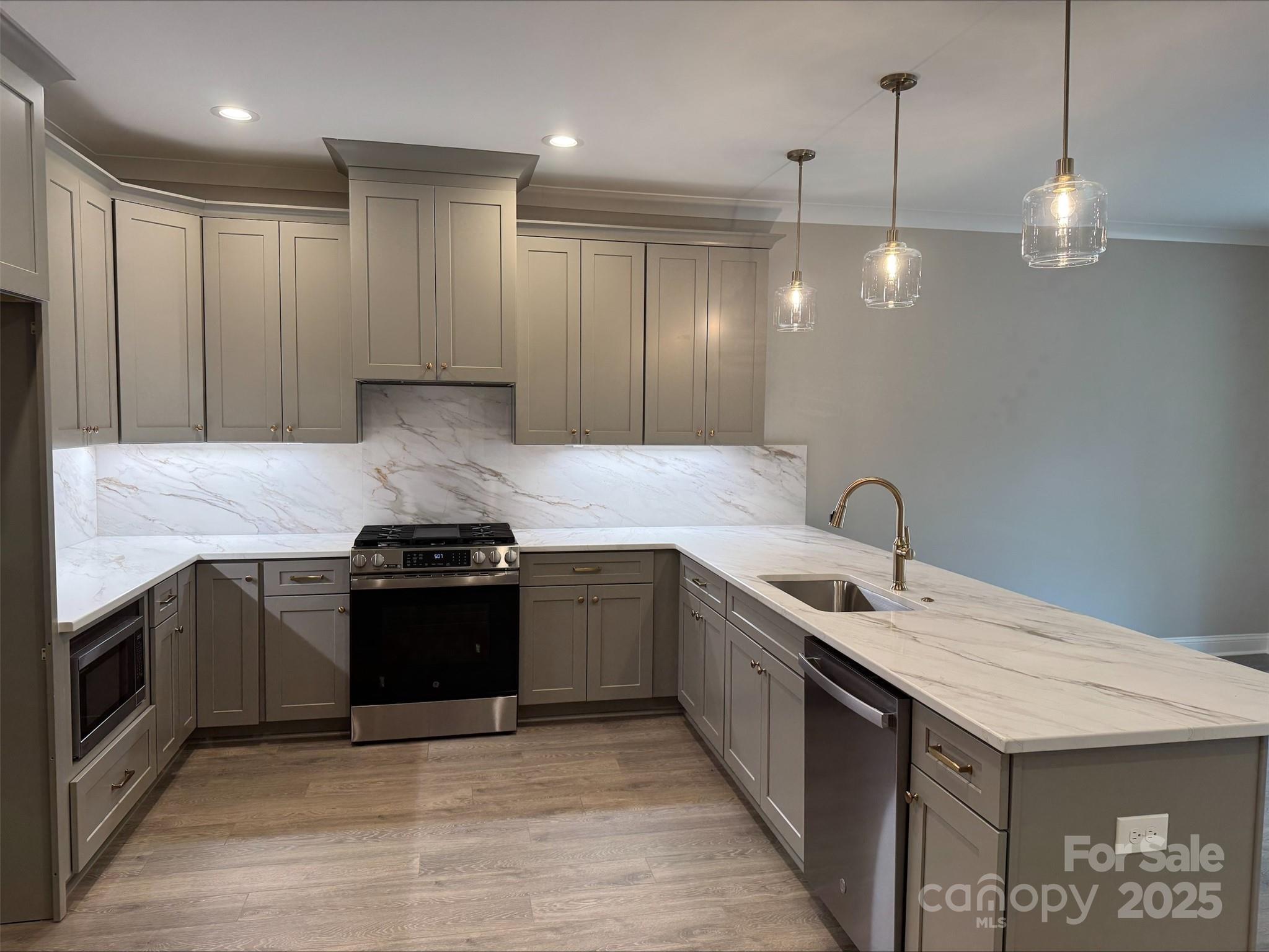 4047 Stadler Drive NE — Conover