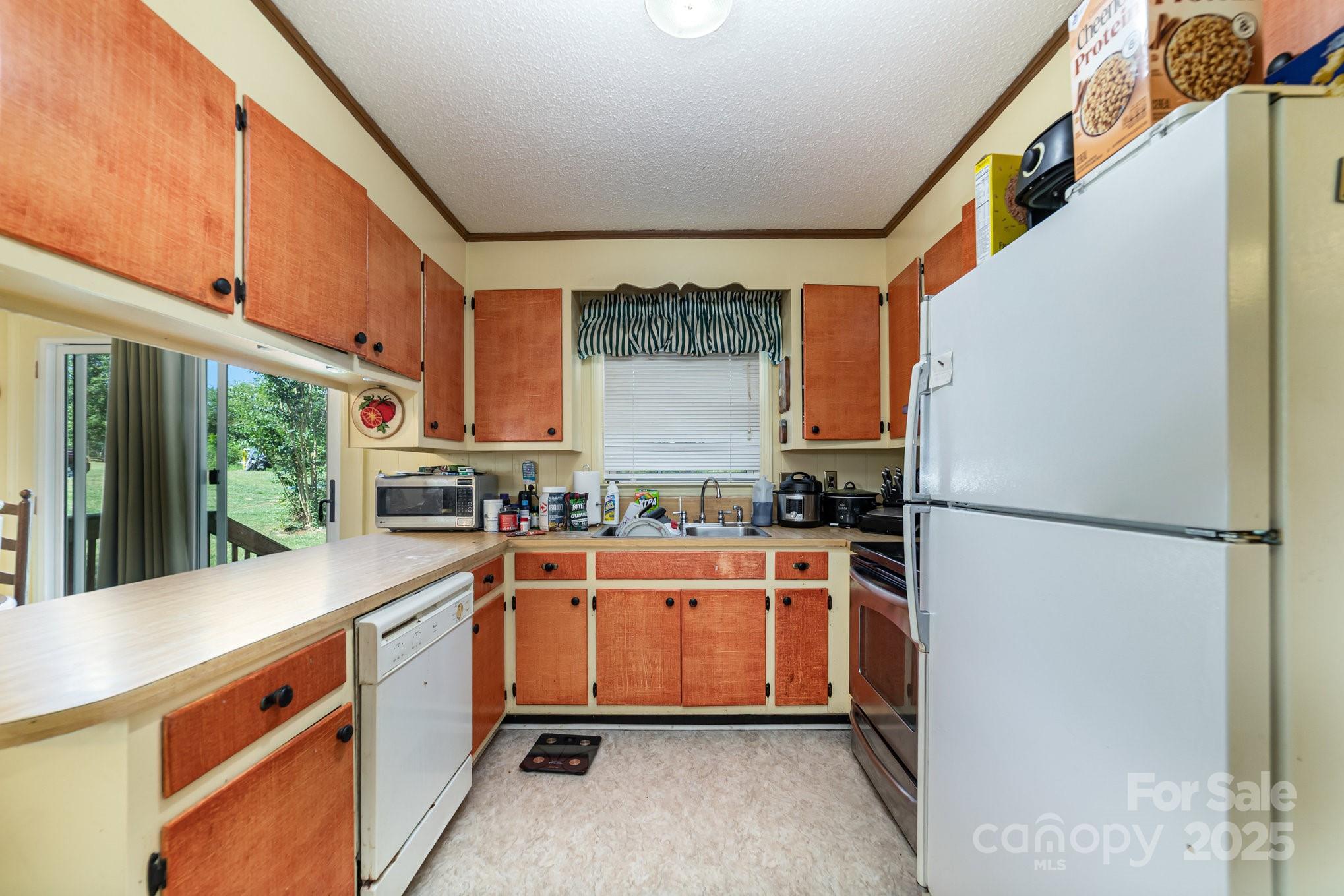 801 Windwood Drive — Gastonia