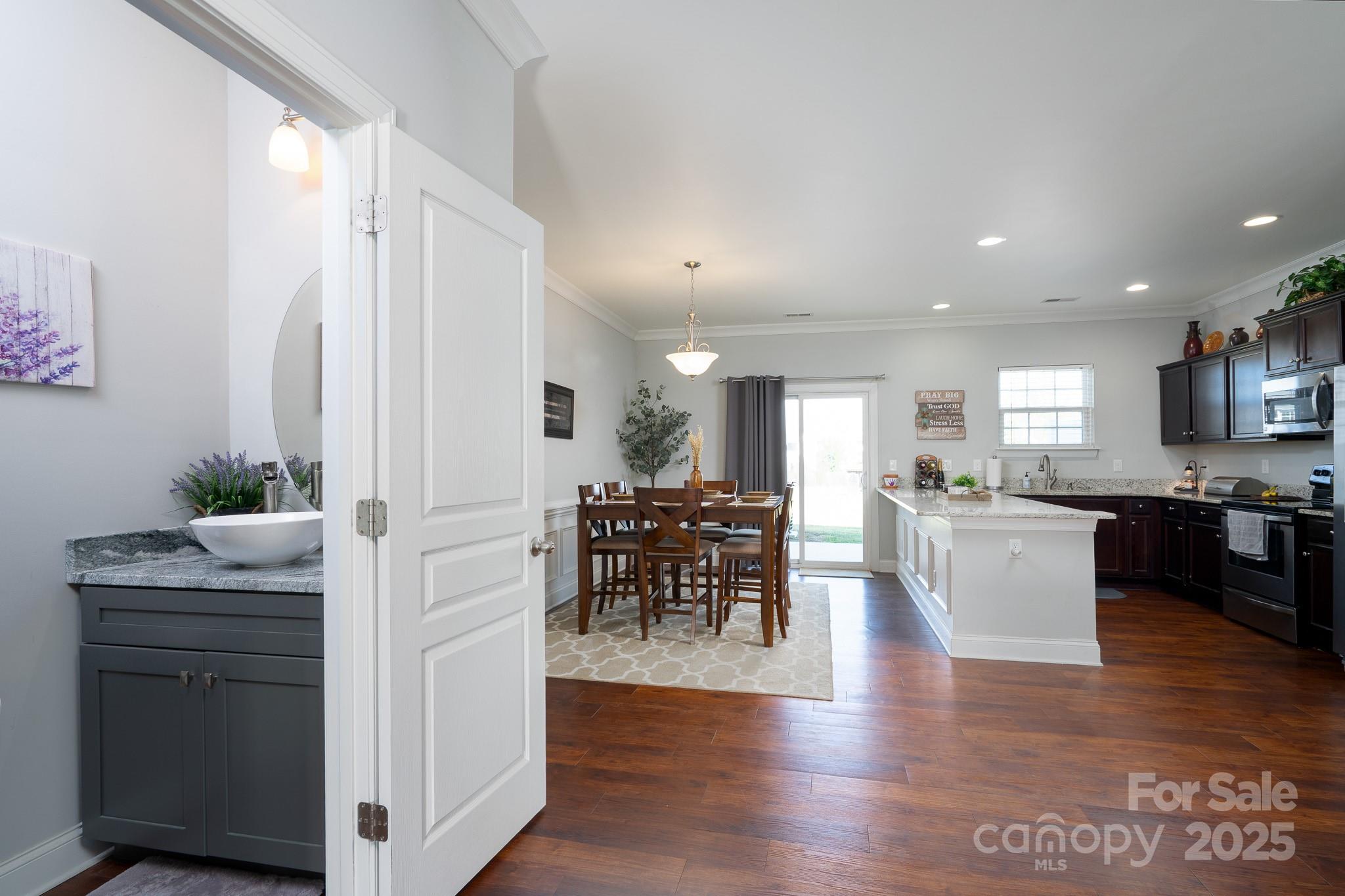 287 Halton Crossing Drive SW — Concord
