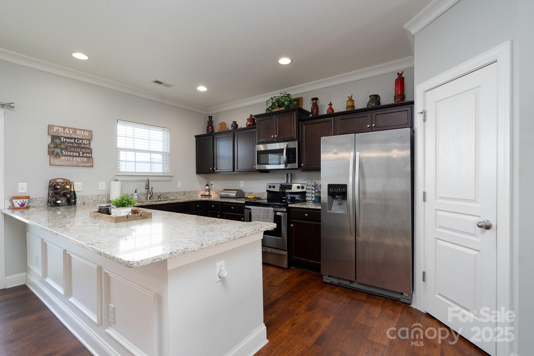 287 Halton Crossing Drive SW — Concord