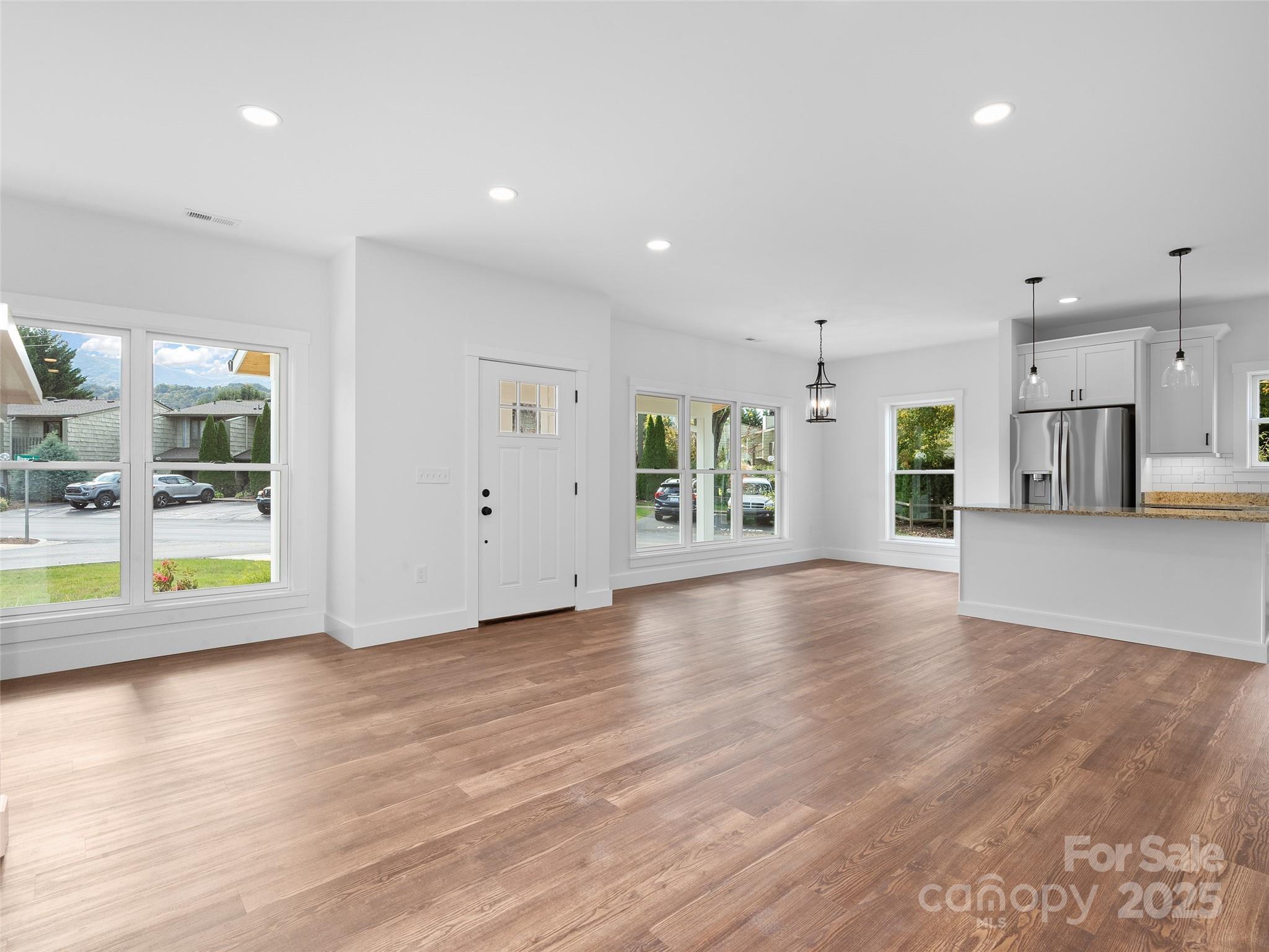 11 Riemar Lane — Waynesville